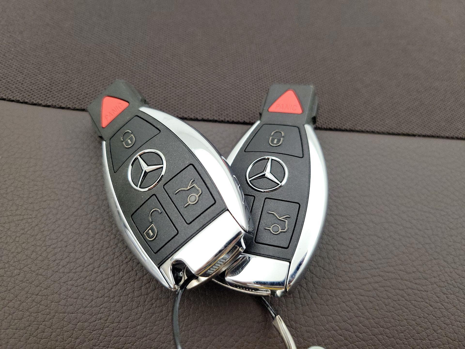 Thumbnail: 2017 Mercedes-Benz S-Class - 20