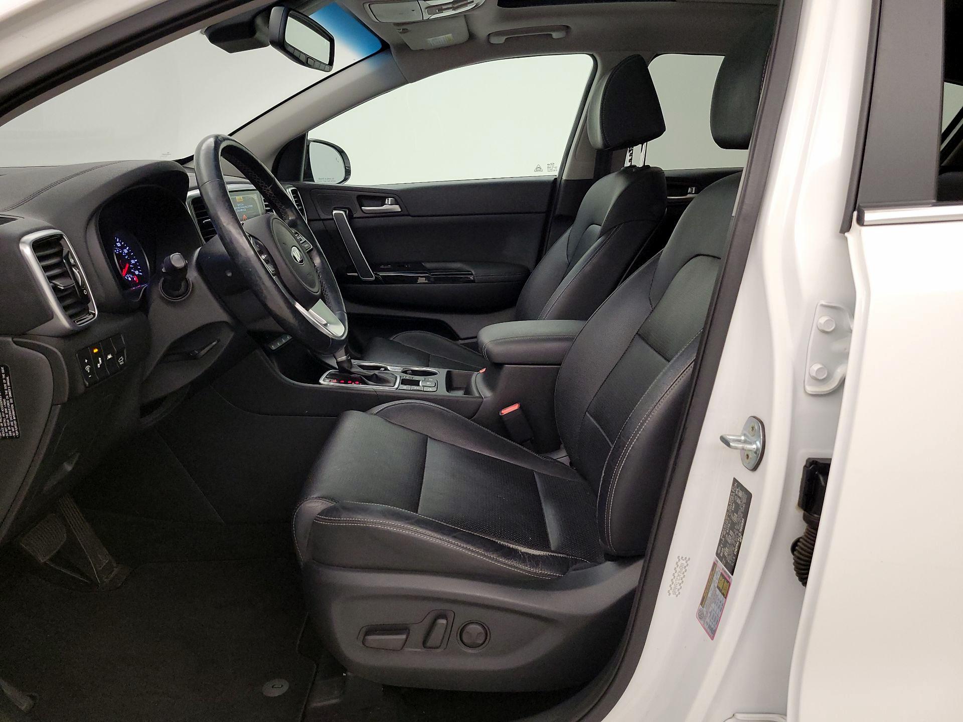 Thumbnail: 2020 Kia Sportage - 11
