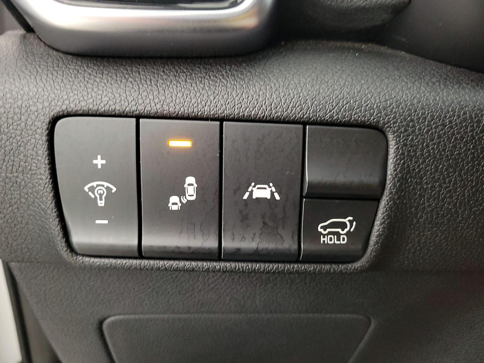 Thumbnail: 2020 Kia Sportage - 13