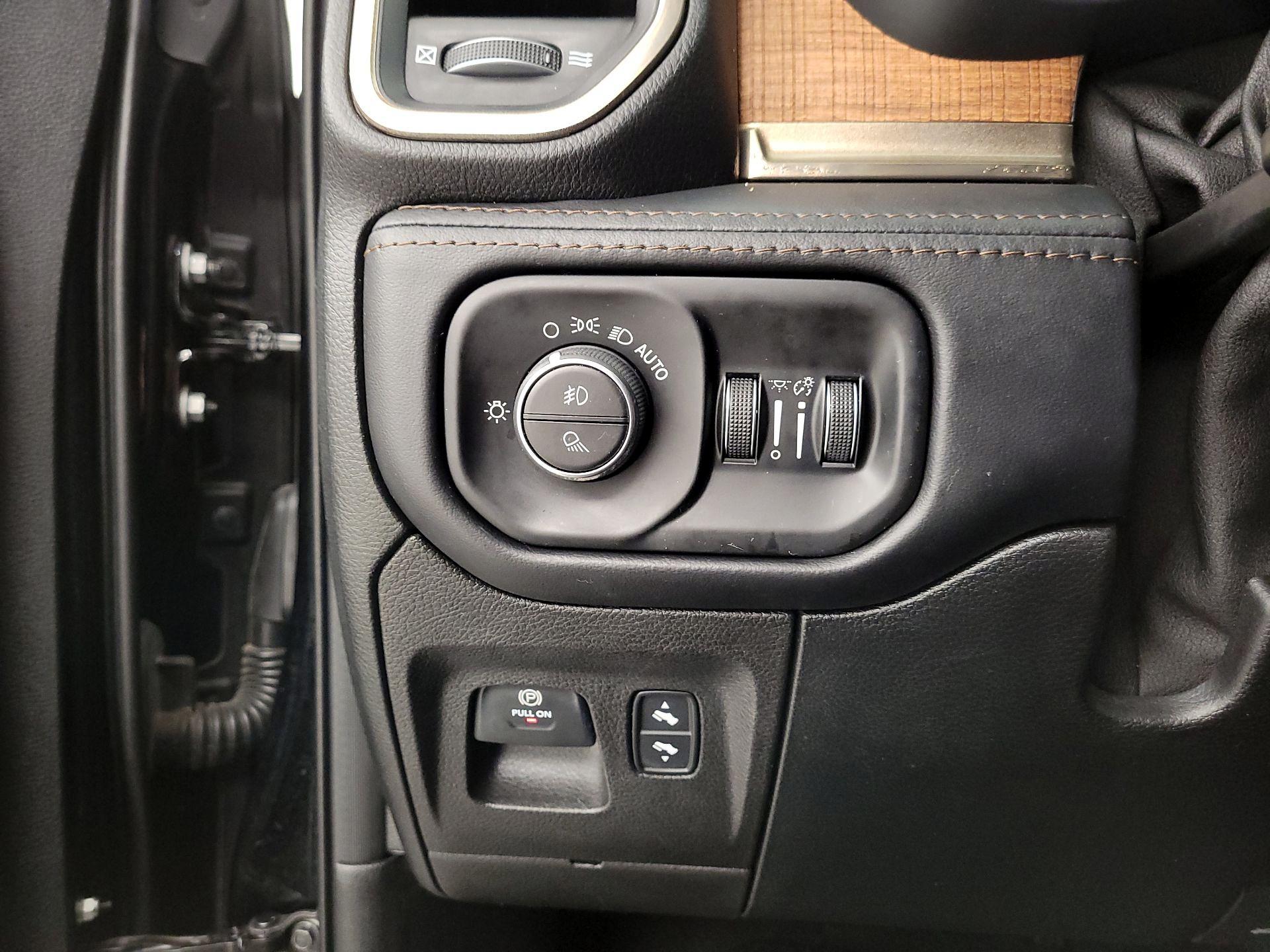 Thumbnail: 2021 RAM 1500 - 13