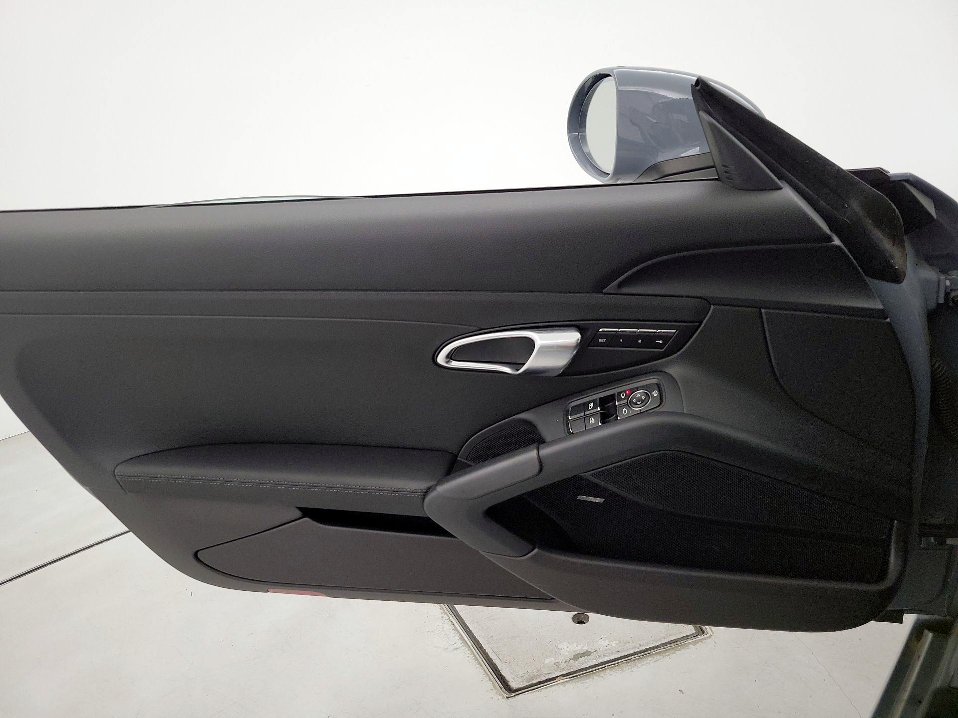Thumbnail: 2024 Porsche 718 Cayman - 12