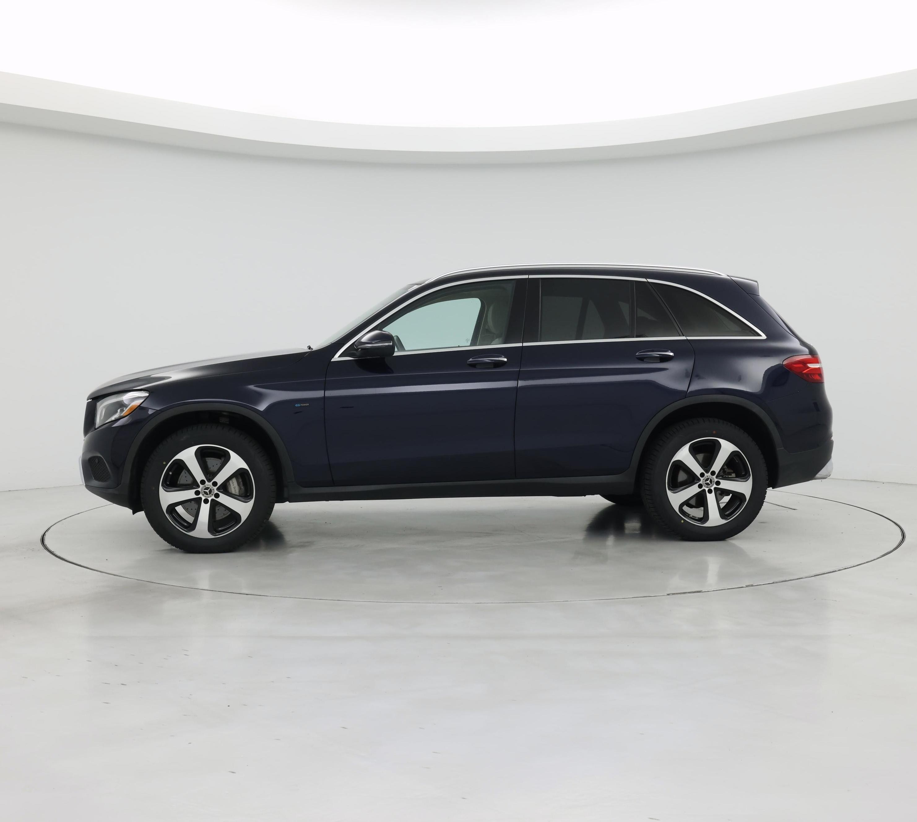 Thumbnail: 2019 Mercedes-Benz GLC - 3