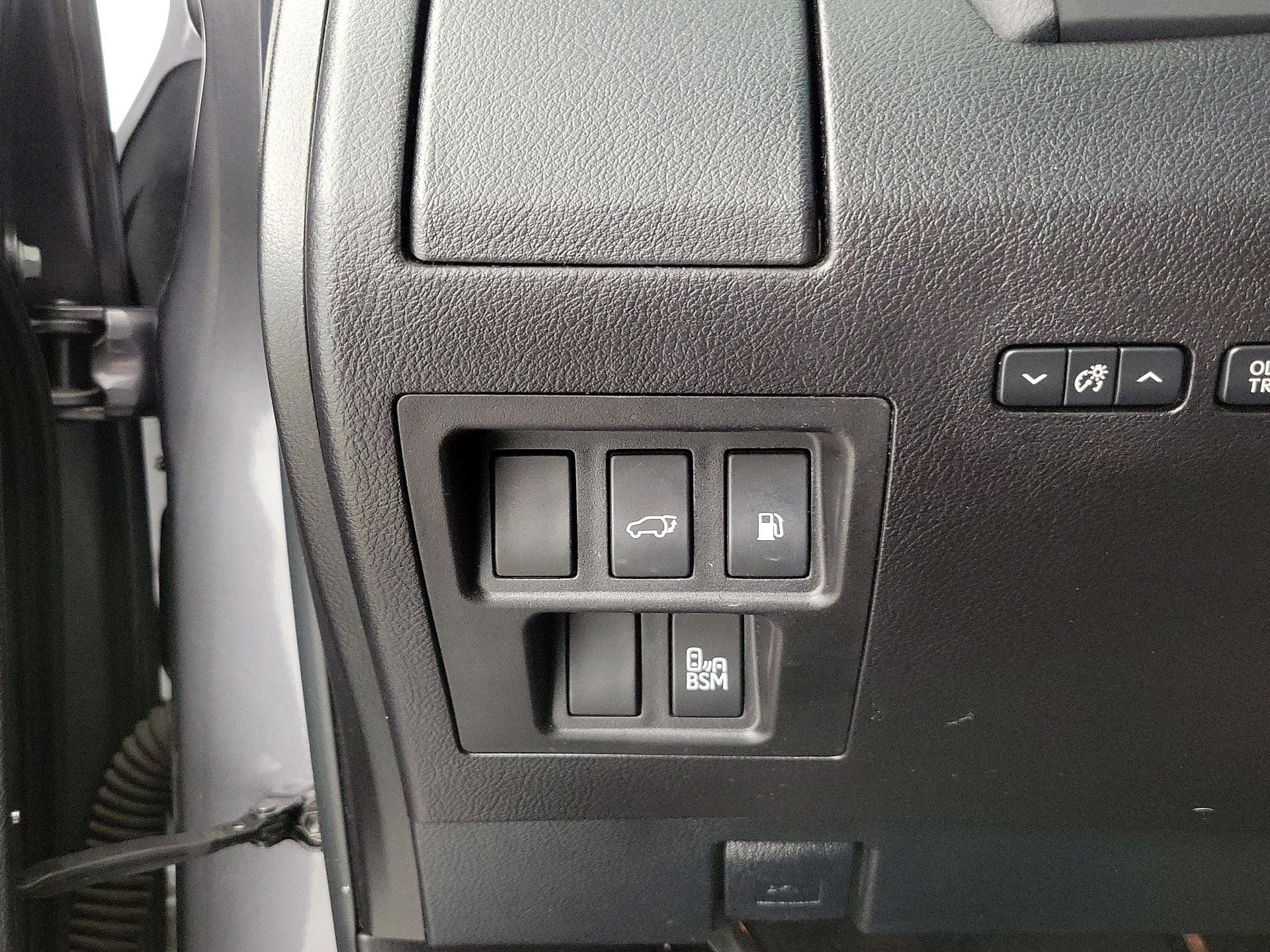 Thumbnail: 2015 Lexus RX - 13