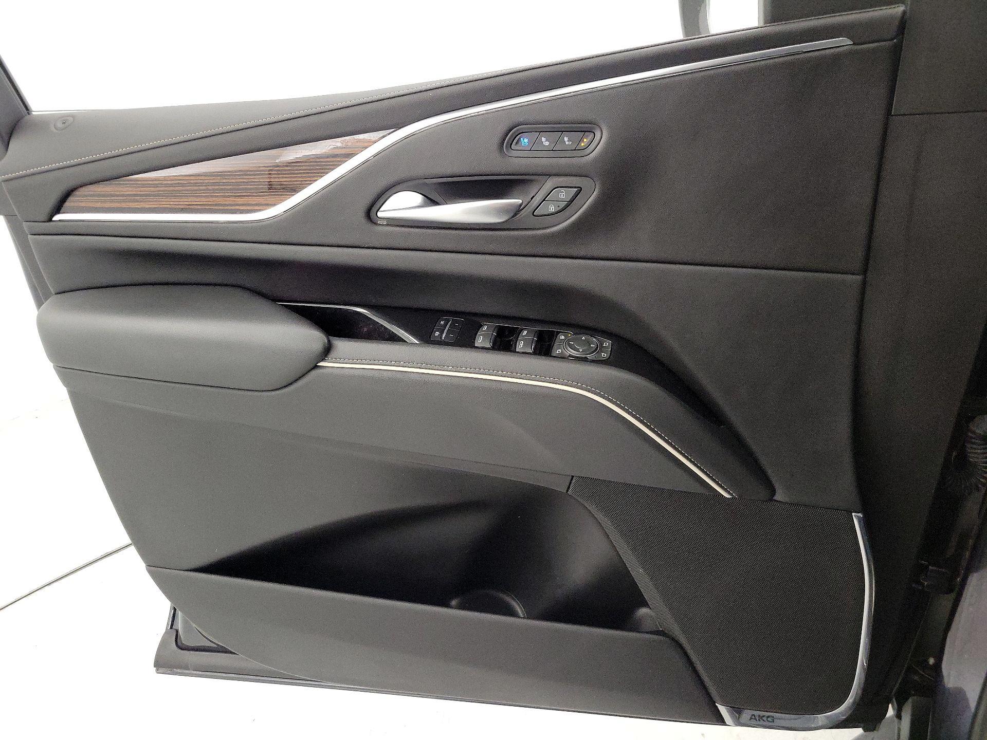 Thumbnail: 2023 Cadillac Escalade - 12