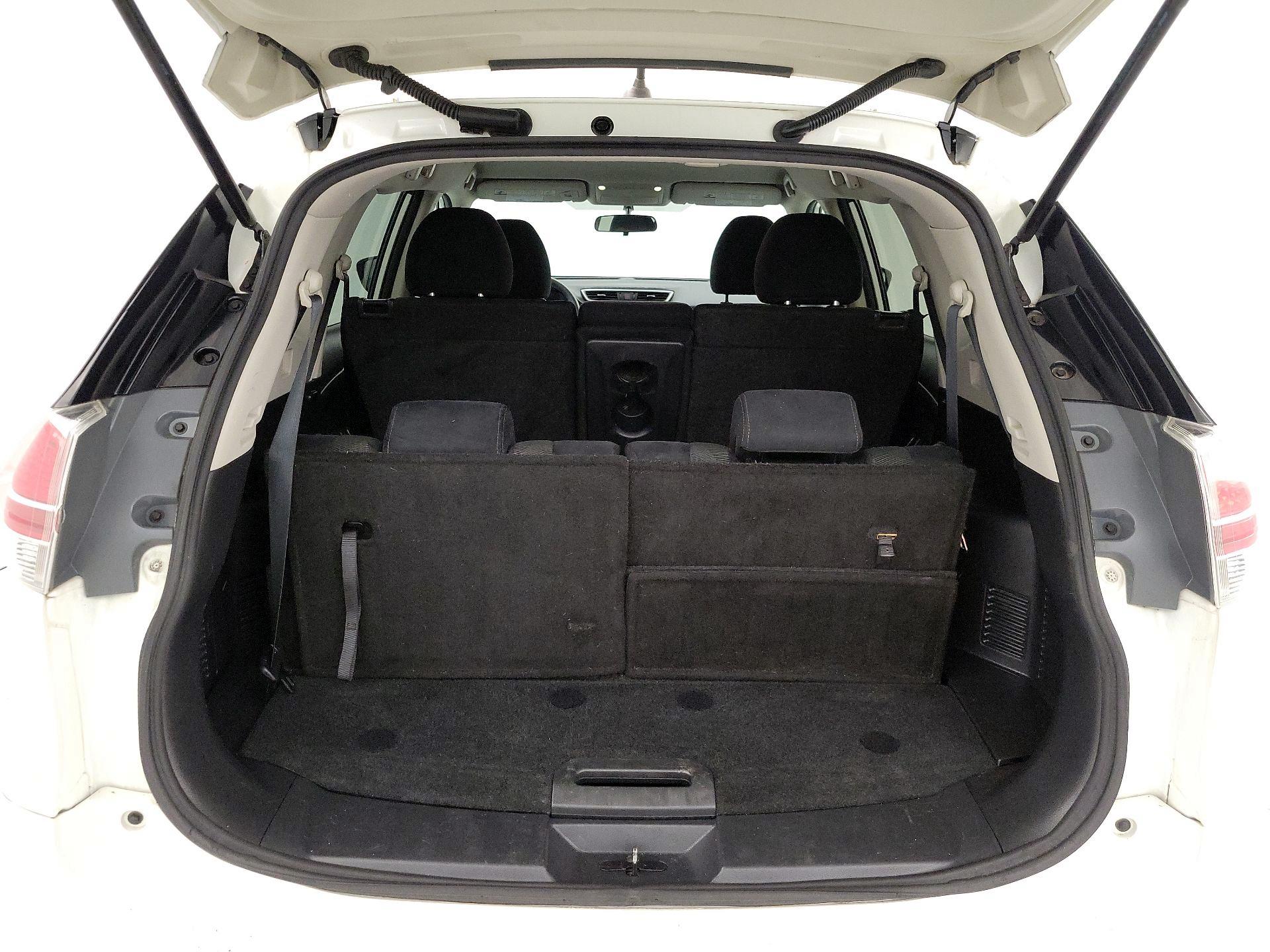 Thumbnail: 2016 Nissan Rogue - 19