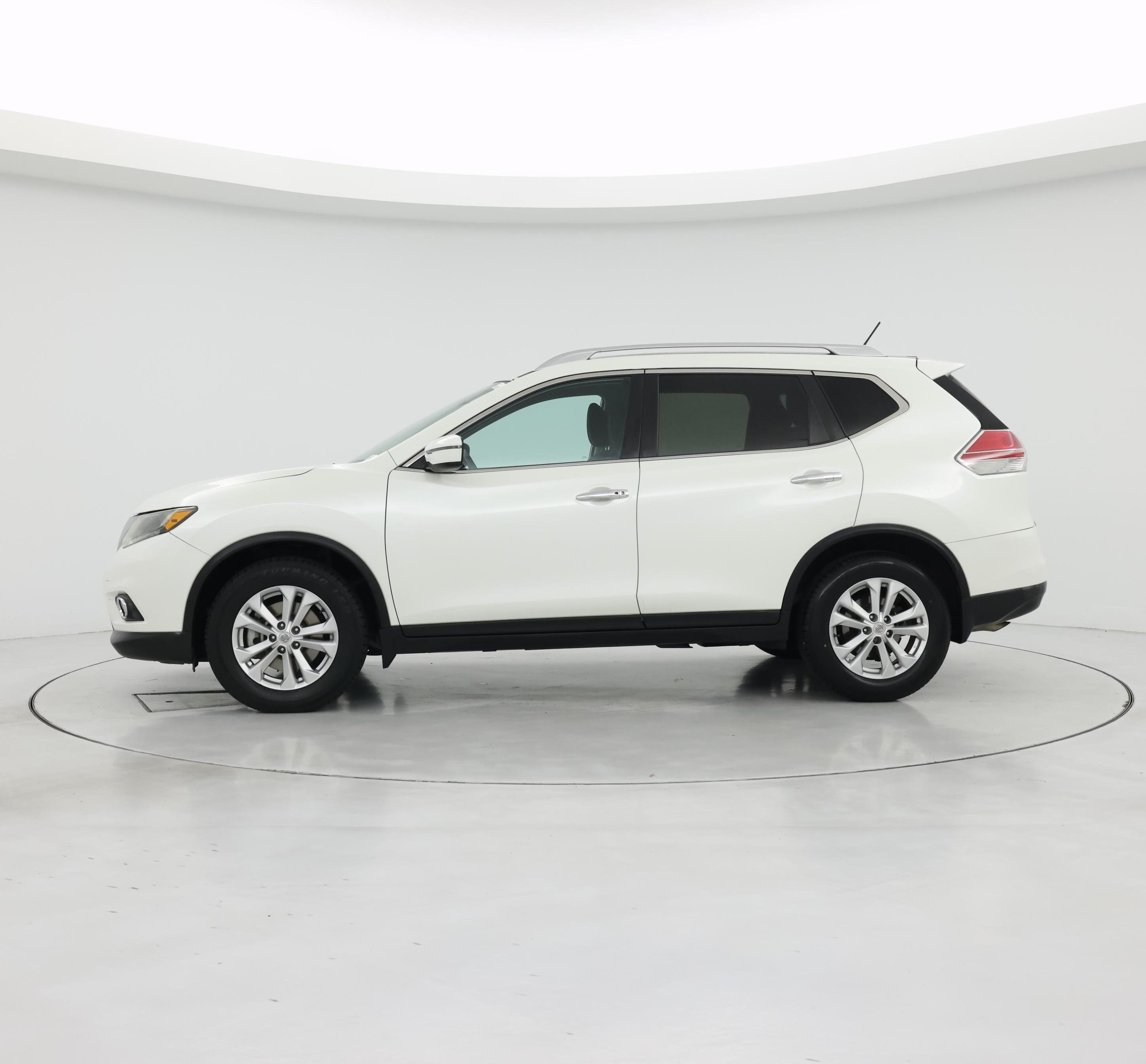 Thumbnail: 2016 Nissan Rogue - 3