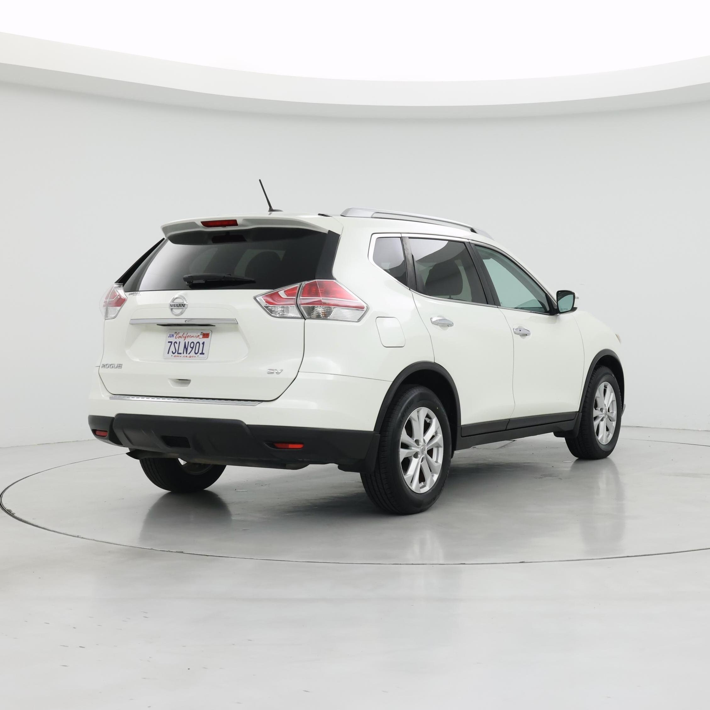 Thumbnail: 2016 Nissan Rogue - 8