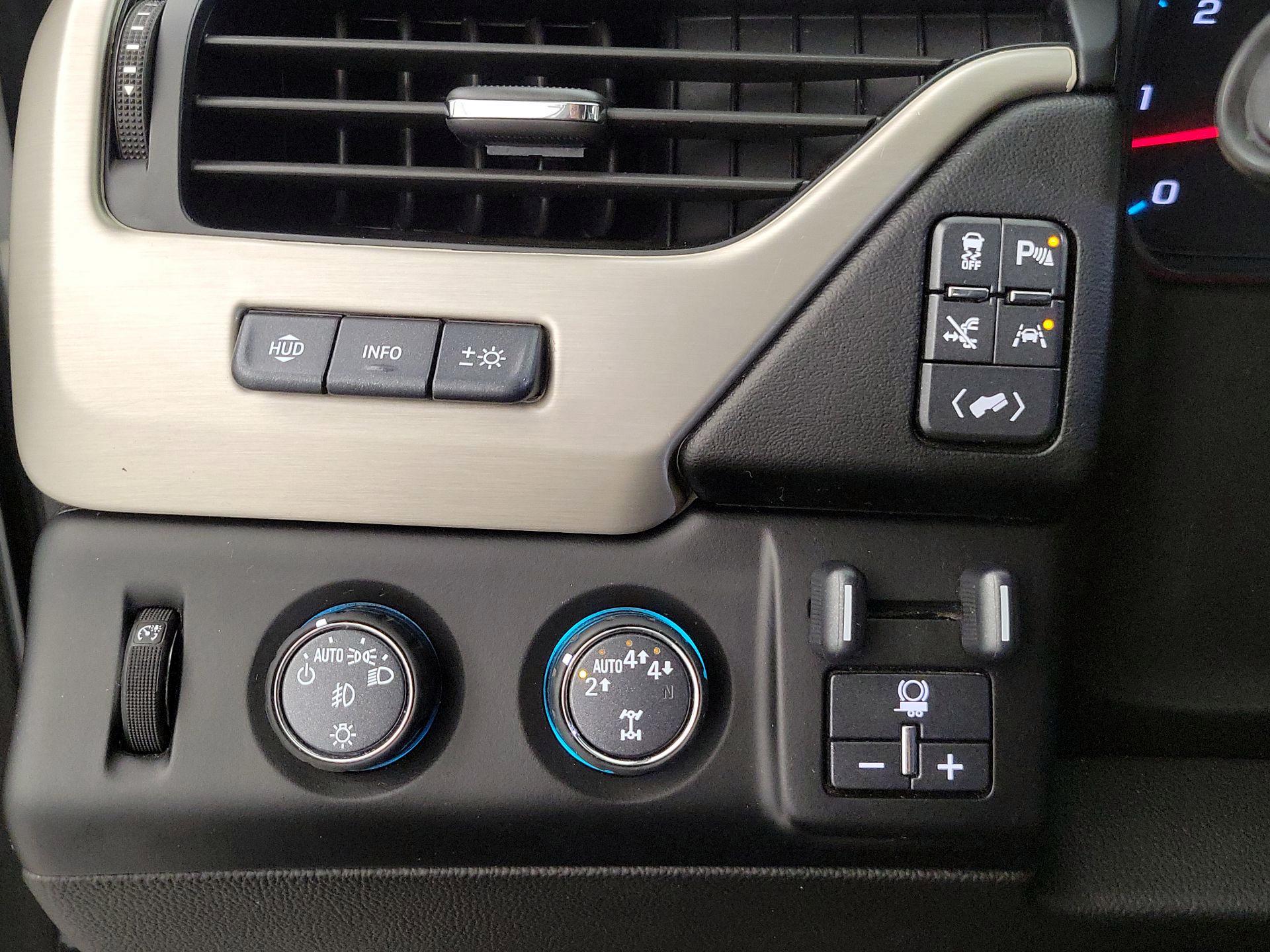 Thumbnail: 2019 GMC Yukon XL - 13