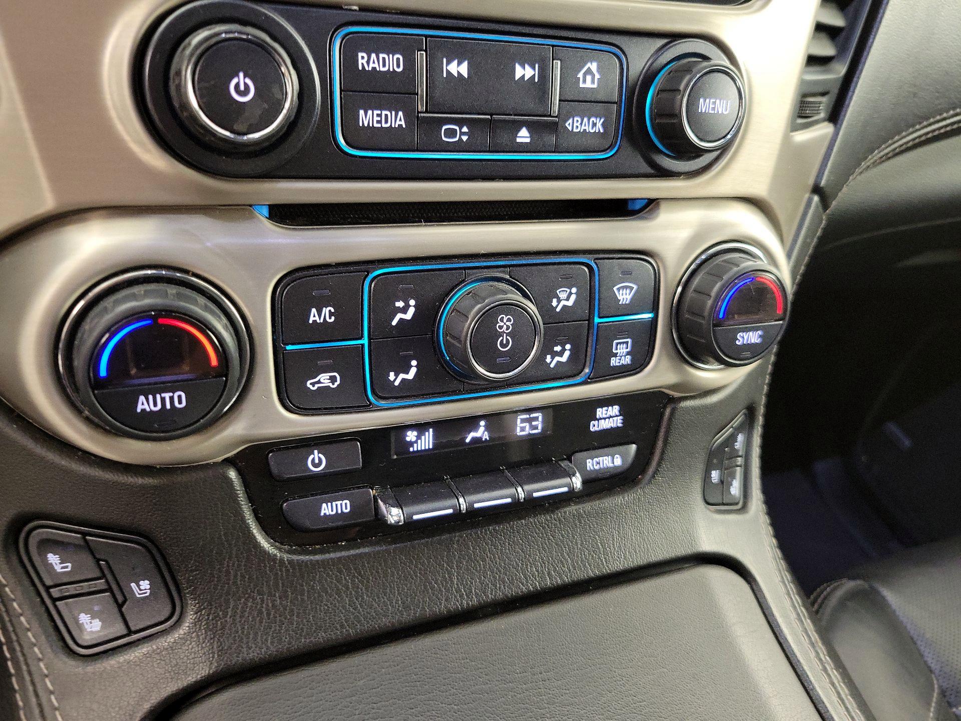 Thumbnail: 2019 GMC Yukon XL - 16