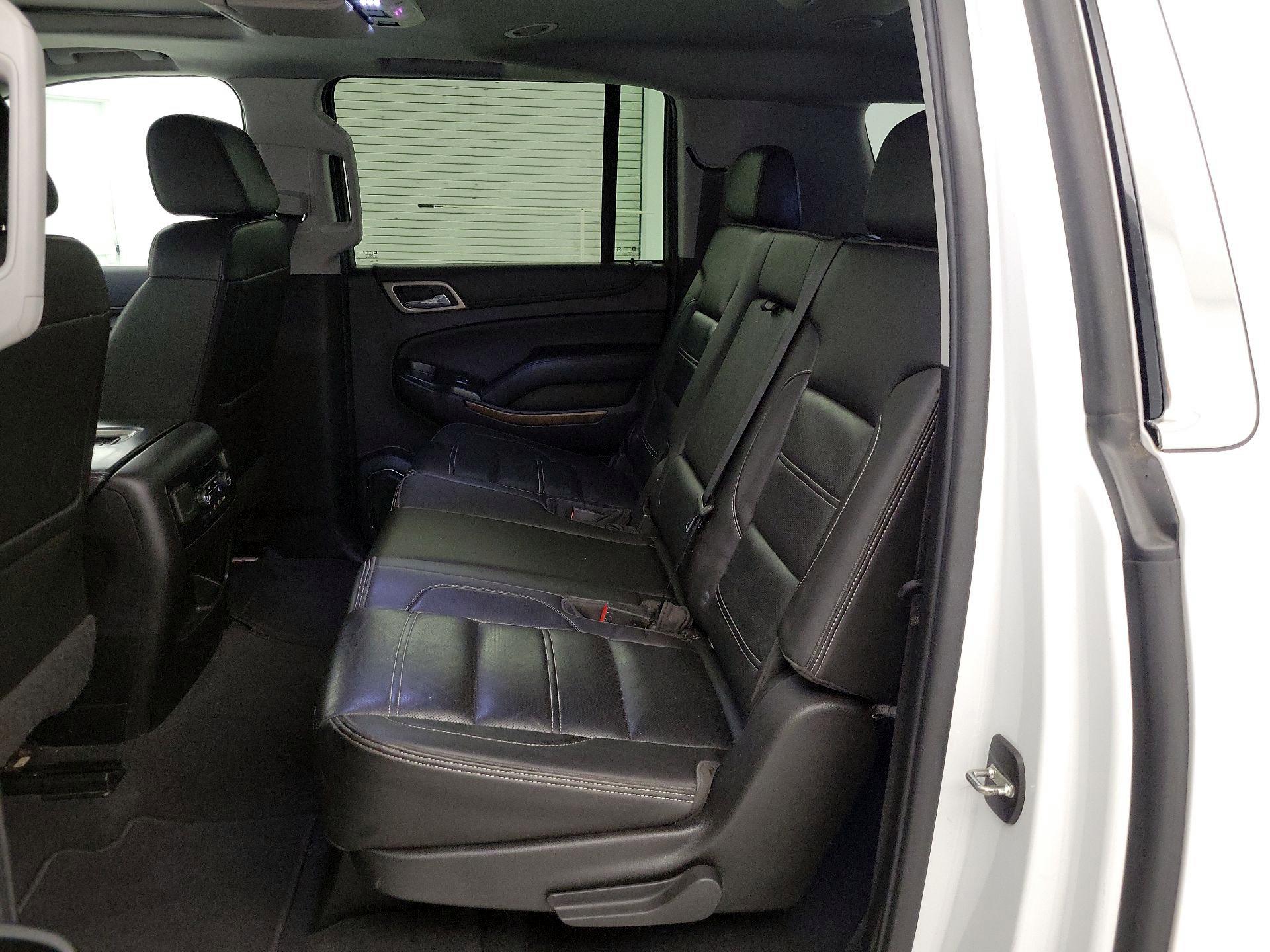 Thumbnail: 2019 GMC Yukon XL - 19