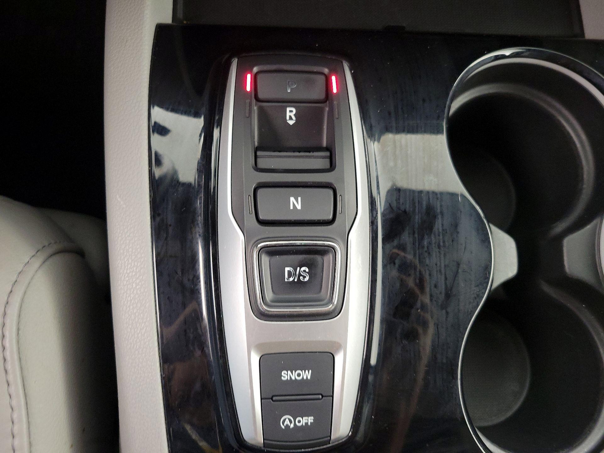 Thumbnail: 2019 Honda Pilot - 17
