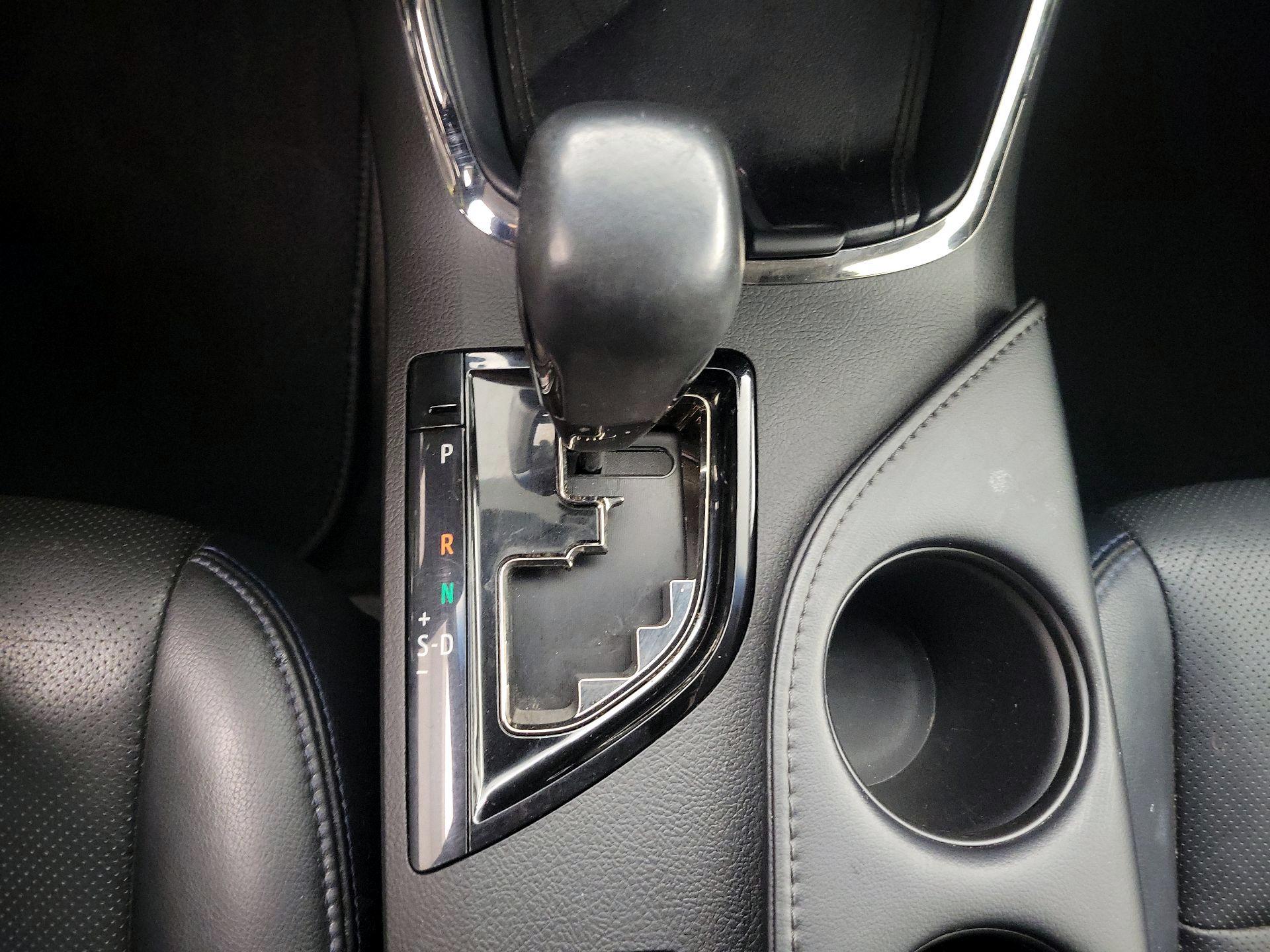 Thumbnail: 2015 Toyota Avalon - 17