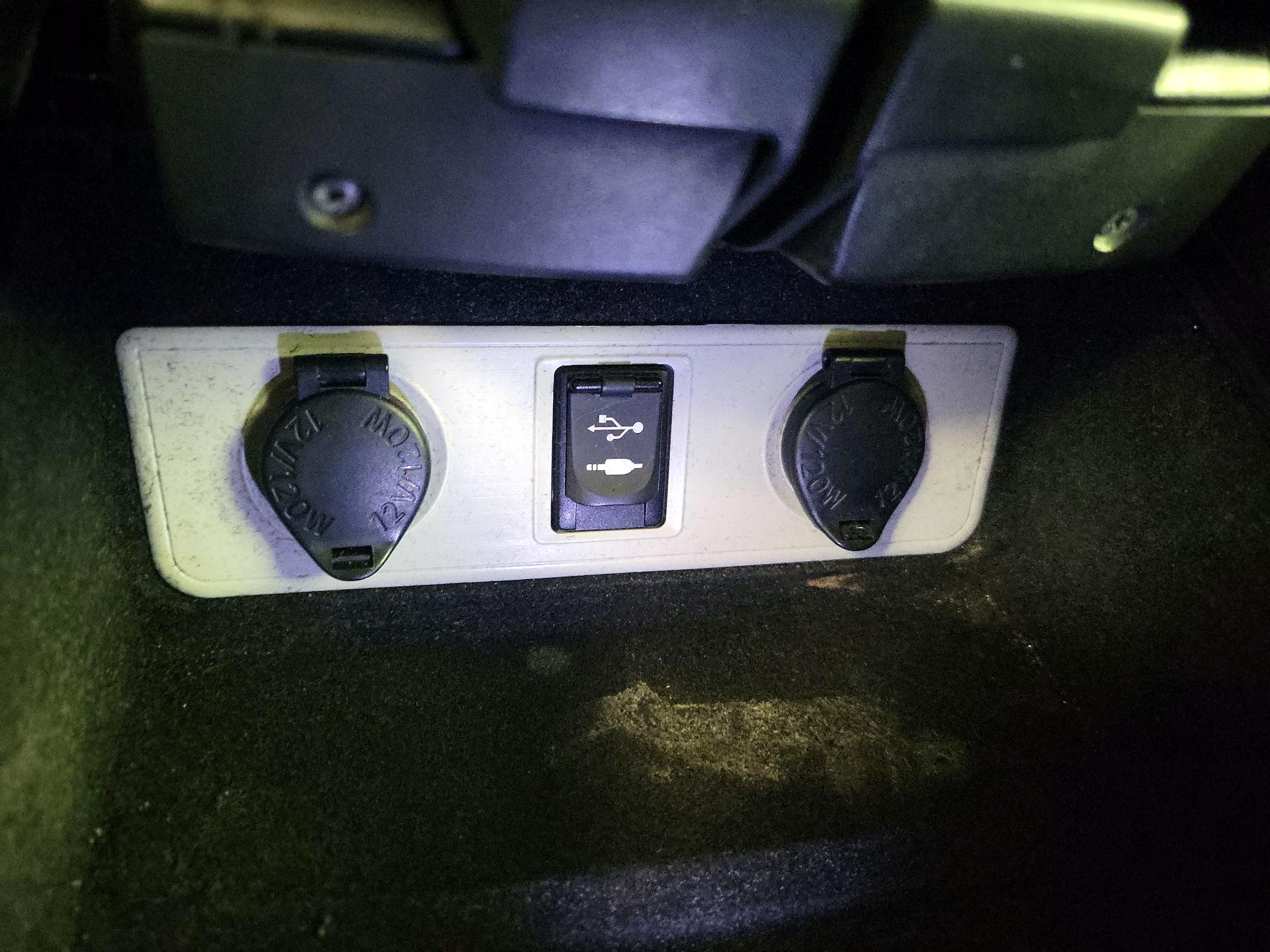 Thumbnail: 2015 Toyota Avalon - 18