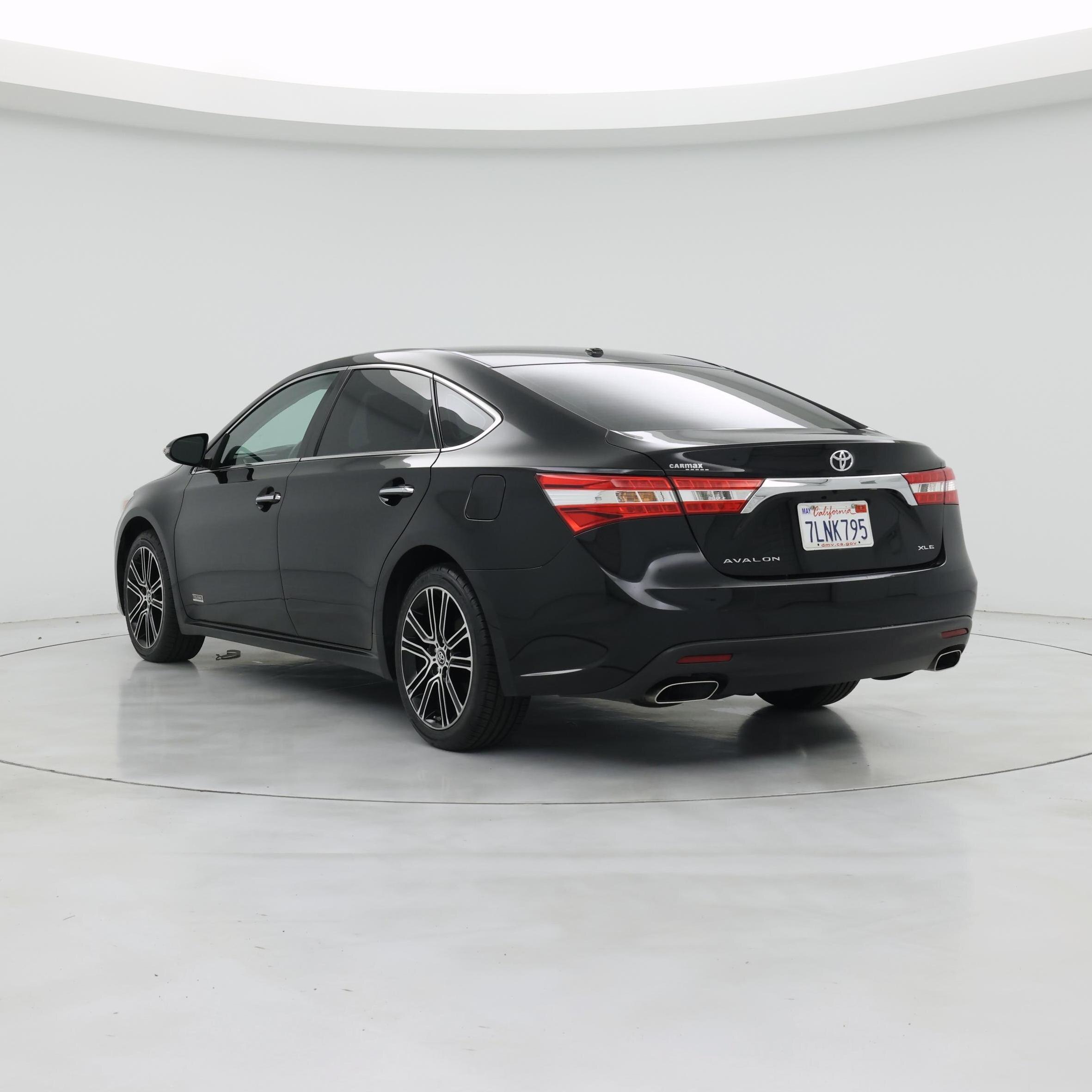 Thumbnail: 2015 Toyota Avalon - 2