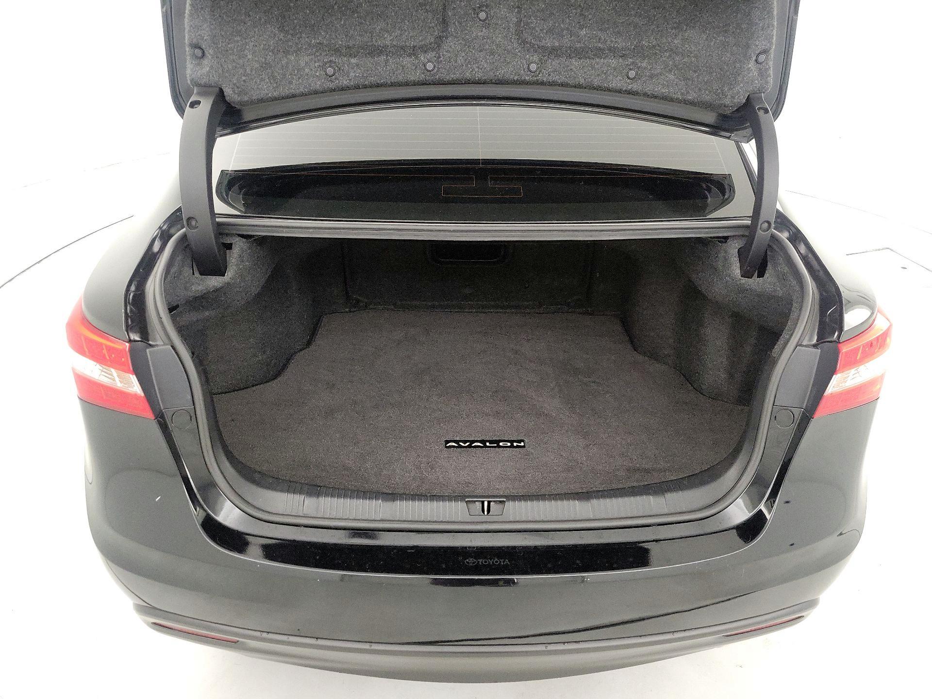 Thumbnail: 2015 Toyota Avalon - 20