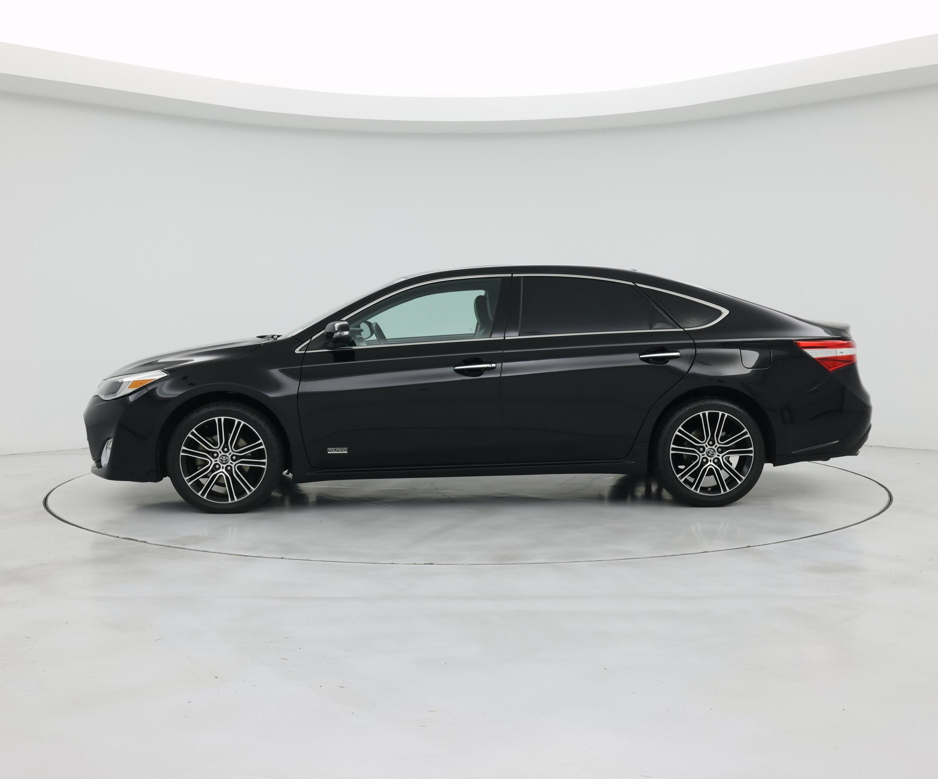 Thumbnail: 2015 Toyota Avalon - 3