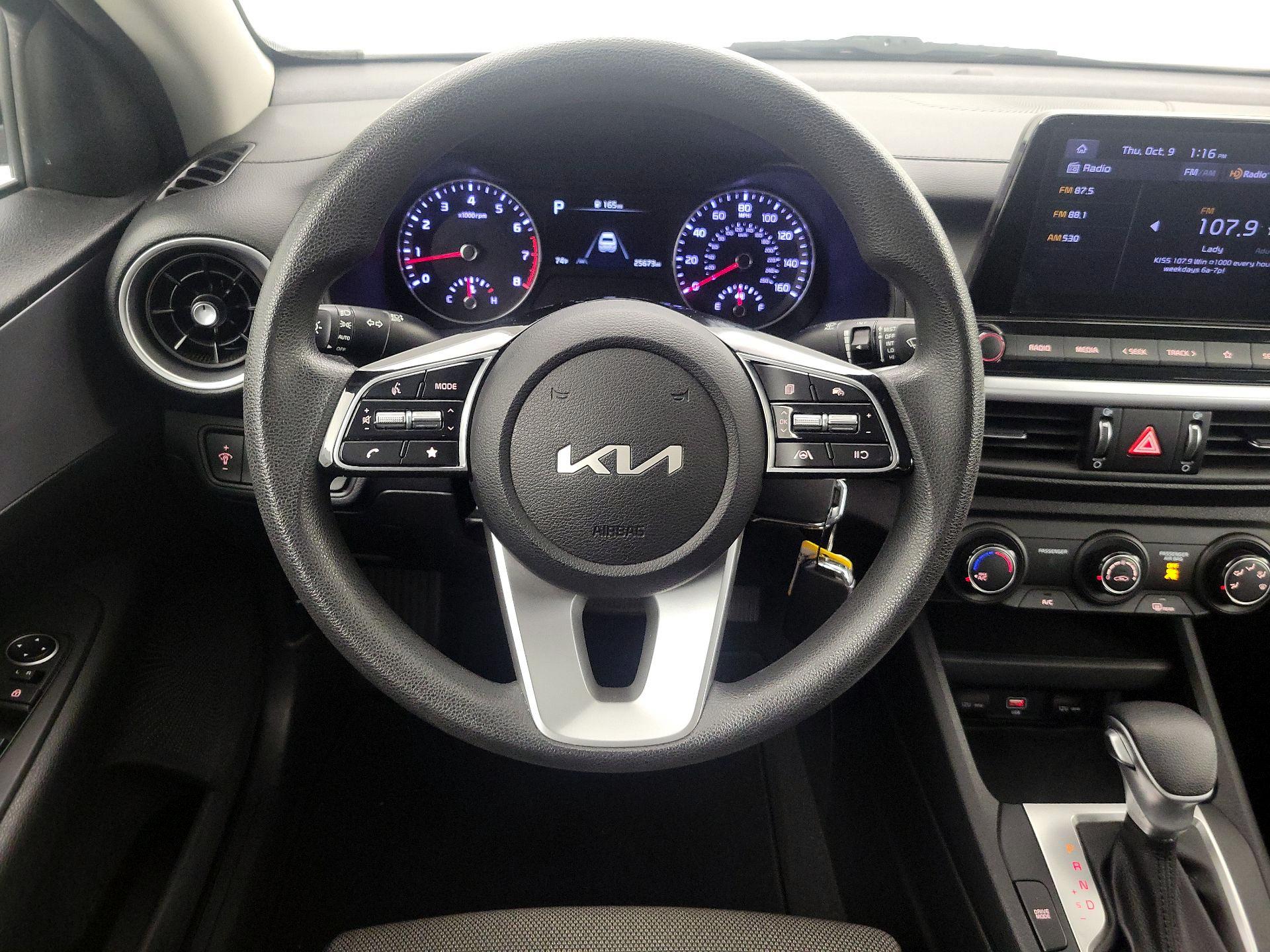 Thumbnail: 2022 Kia Forte - 10