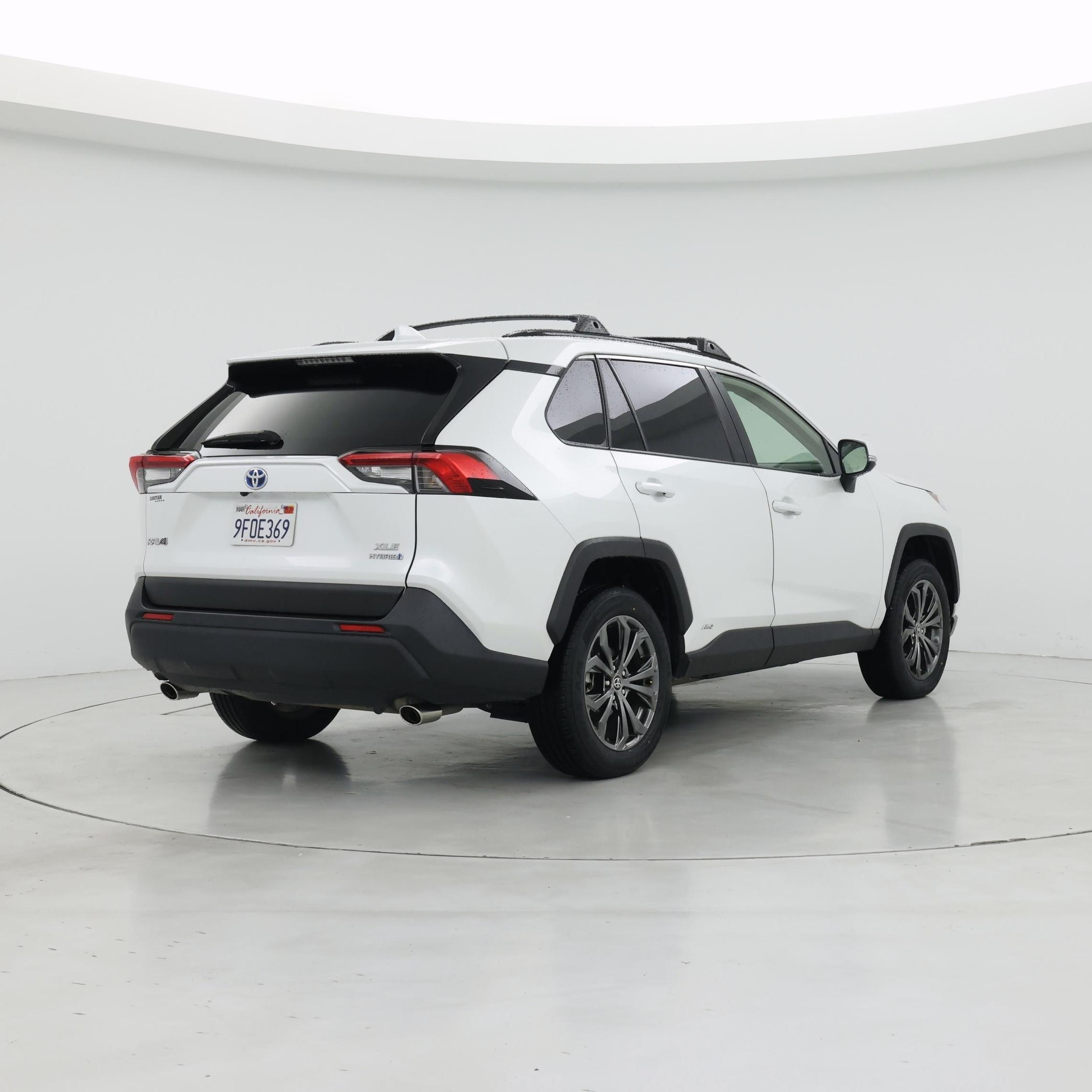 Thumbnail: 2023 Toyota RAV4 - 8