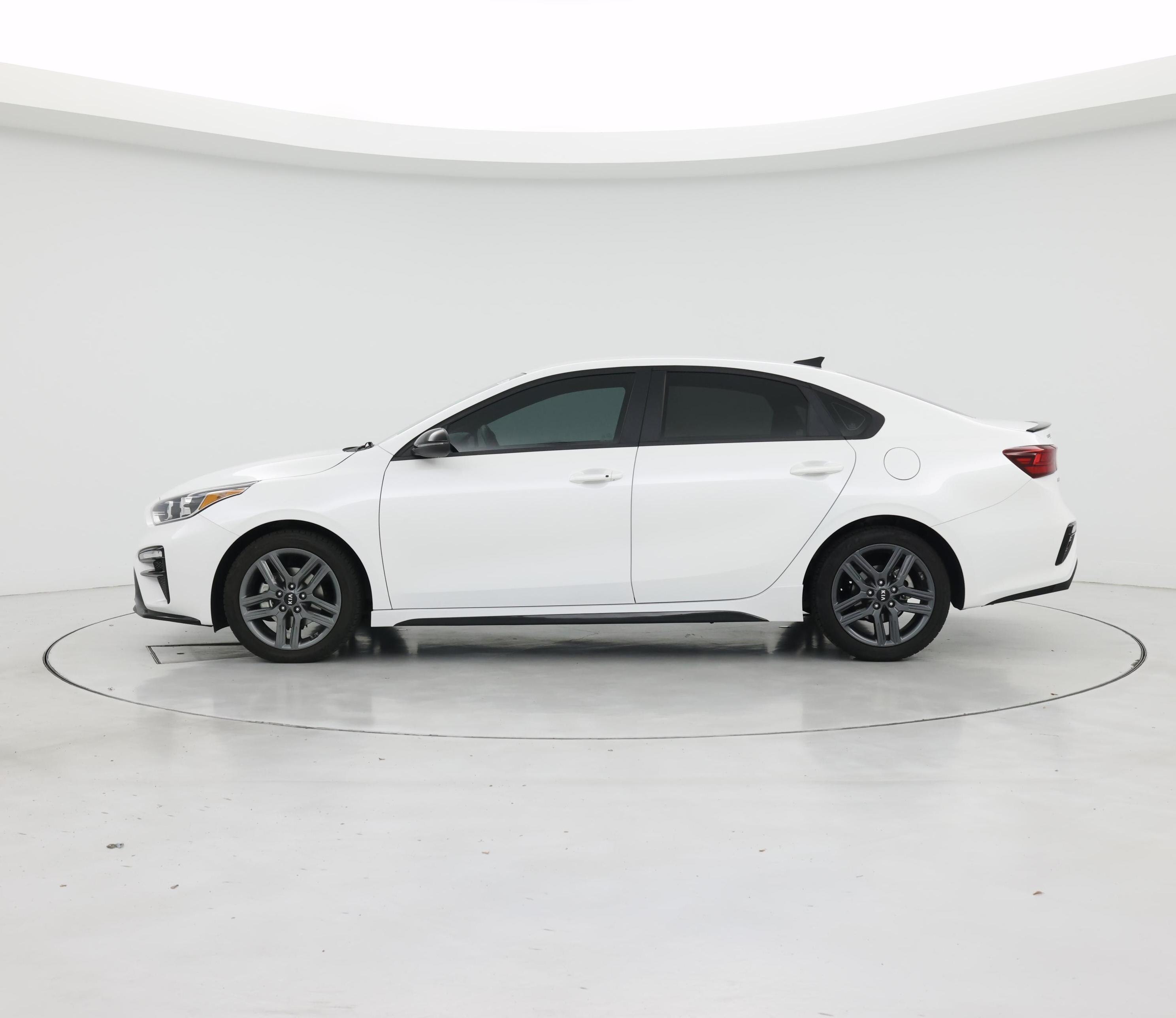 Thumbnail: 2021 Kia Forte - 3