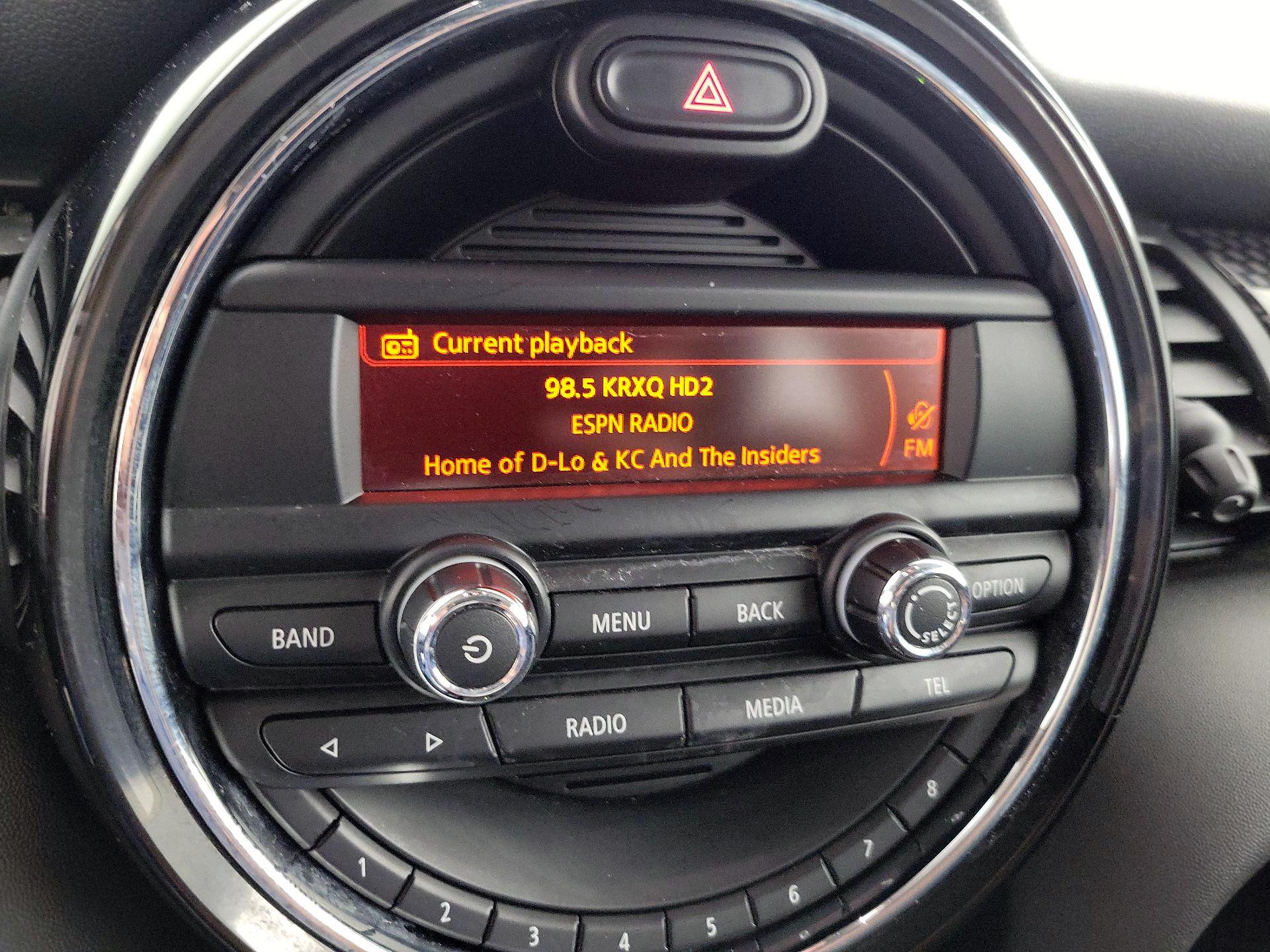 Thumbnail: 2016 MINI Cooper Hardtop - 13