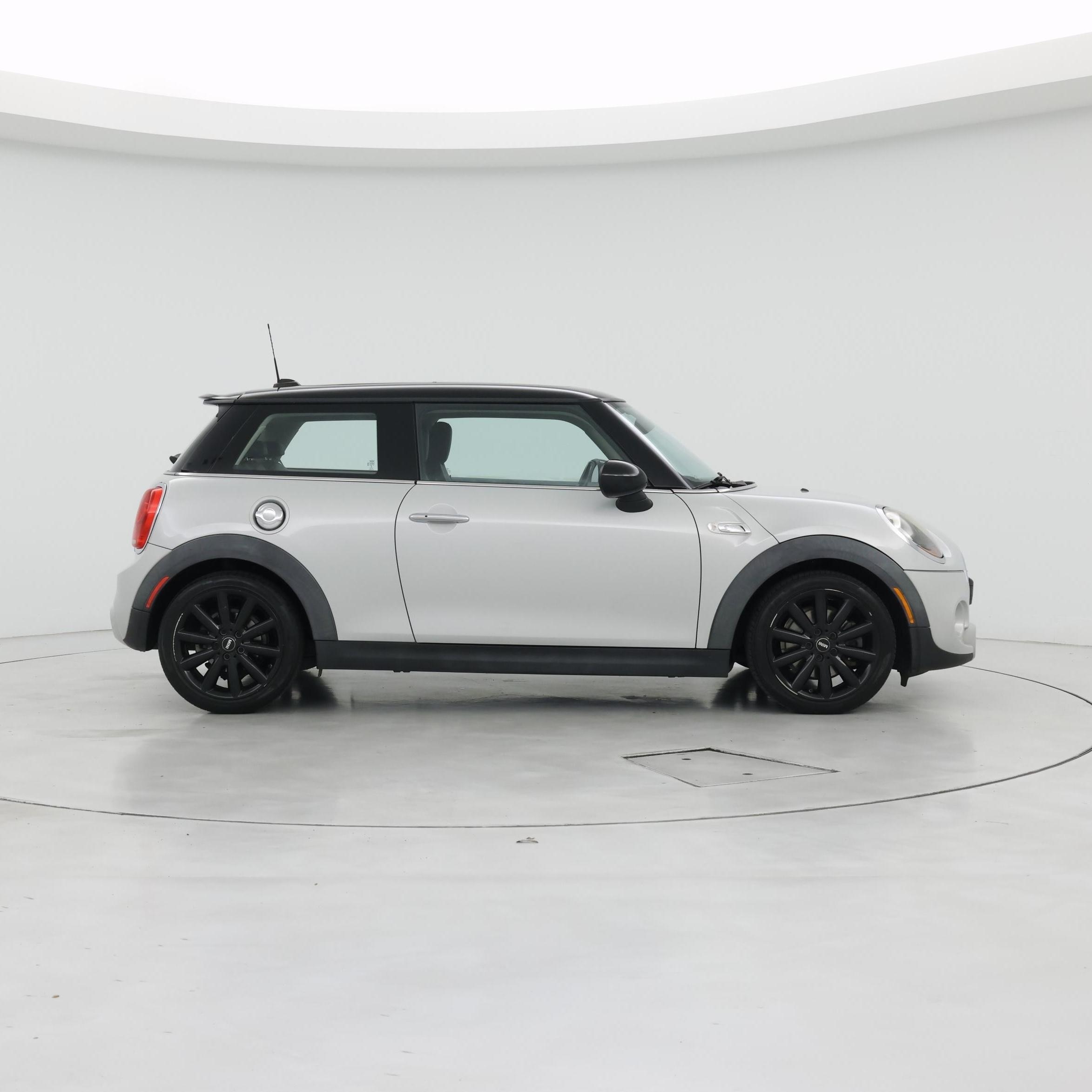 Thumbnail: 2016 MINI Cooper Hardtop - 7
