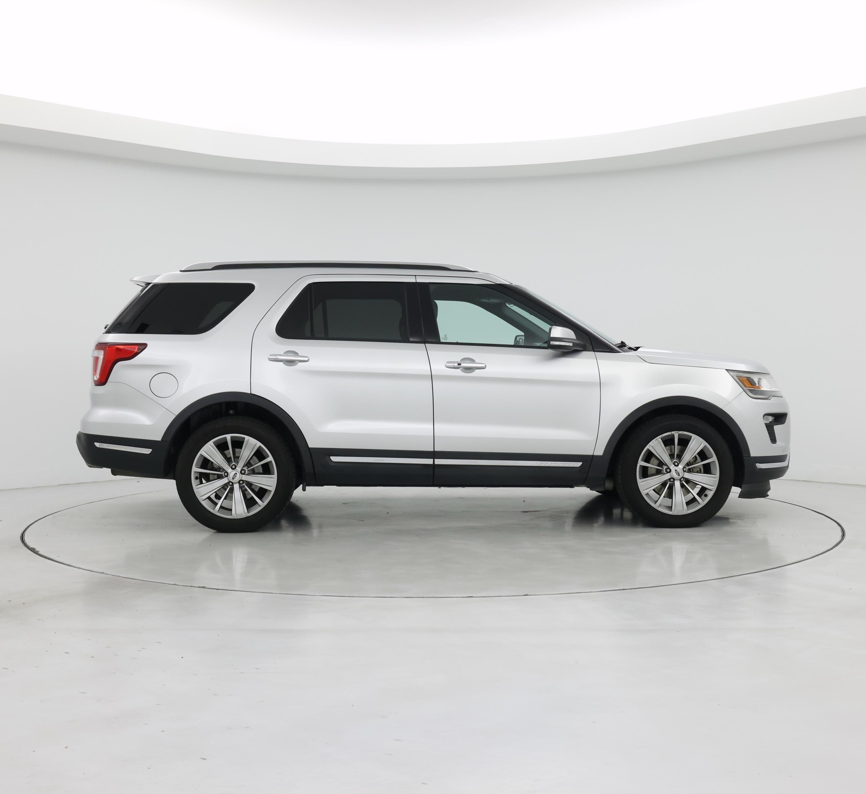 Thumbnail: 2018 Ford Explorer - 7
