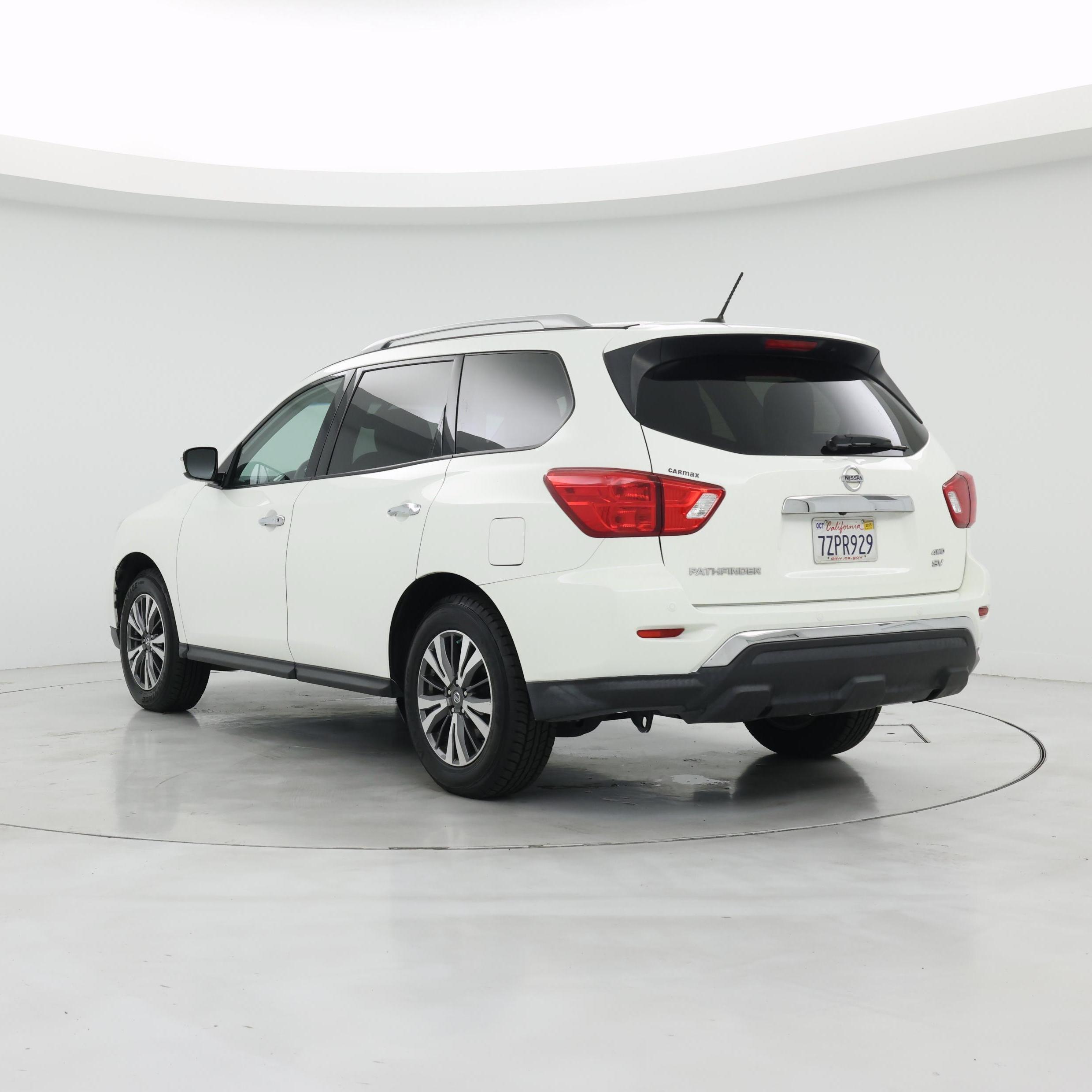 Thumbnail: 2018 Nissan Pathfinder - 2