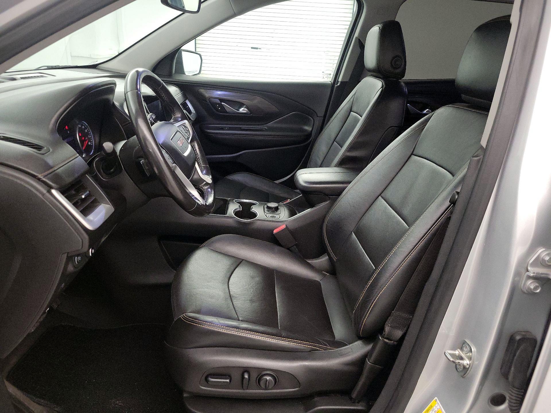 Thumbnail: 2020 GMC Terrain - 11