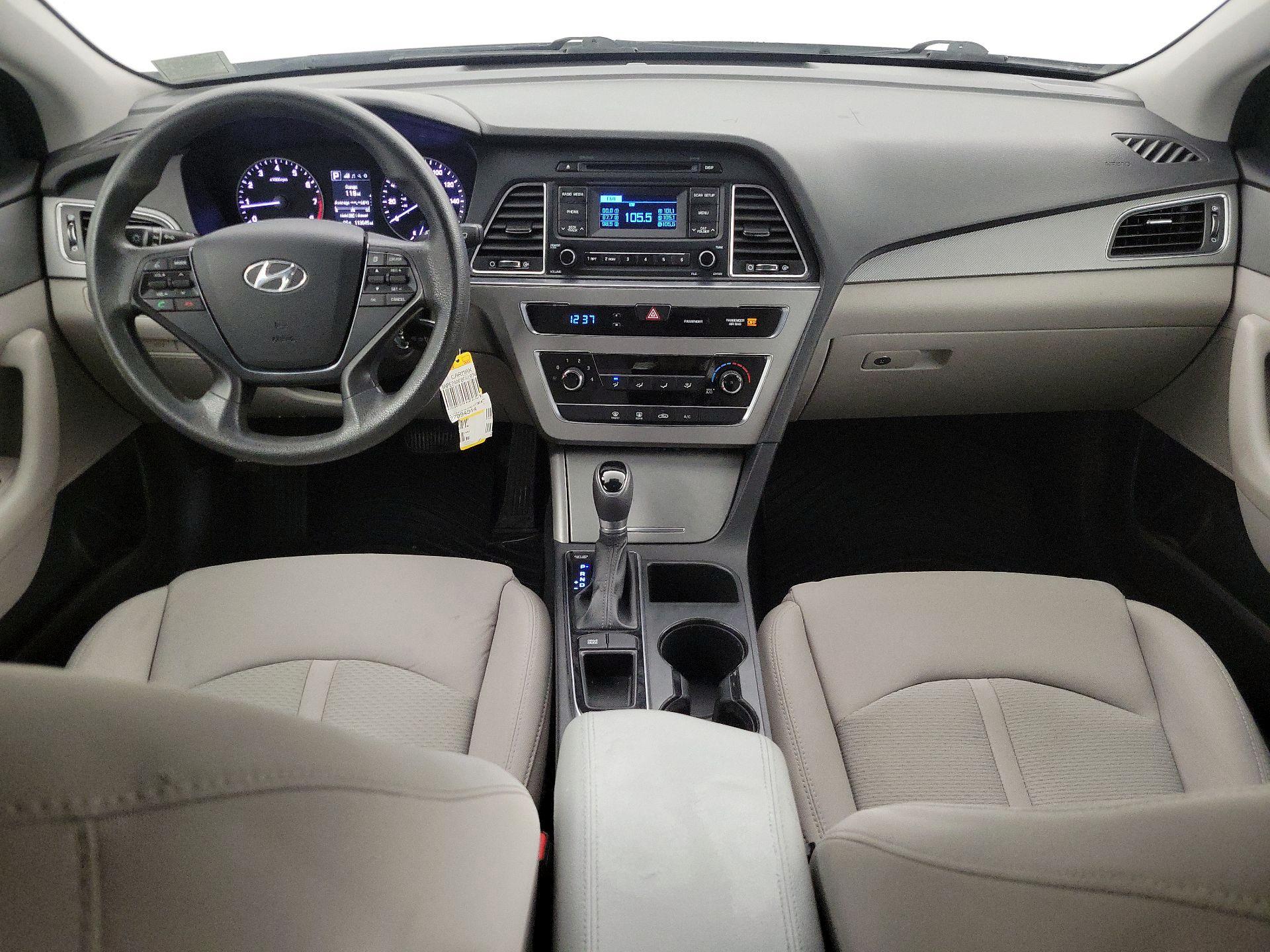 Thumbnail: 2015 Hyundai Sonata - 9