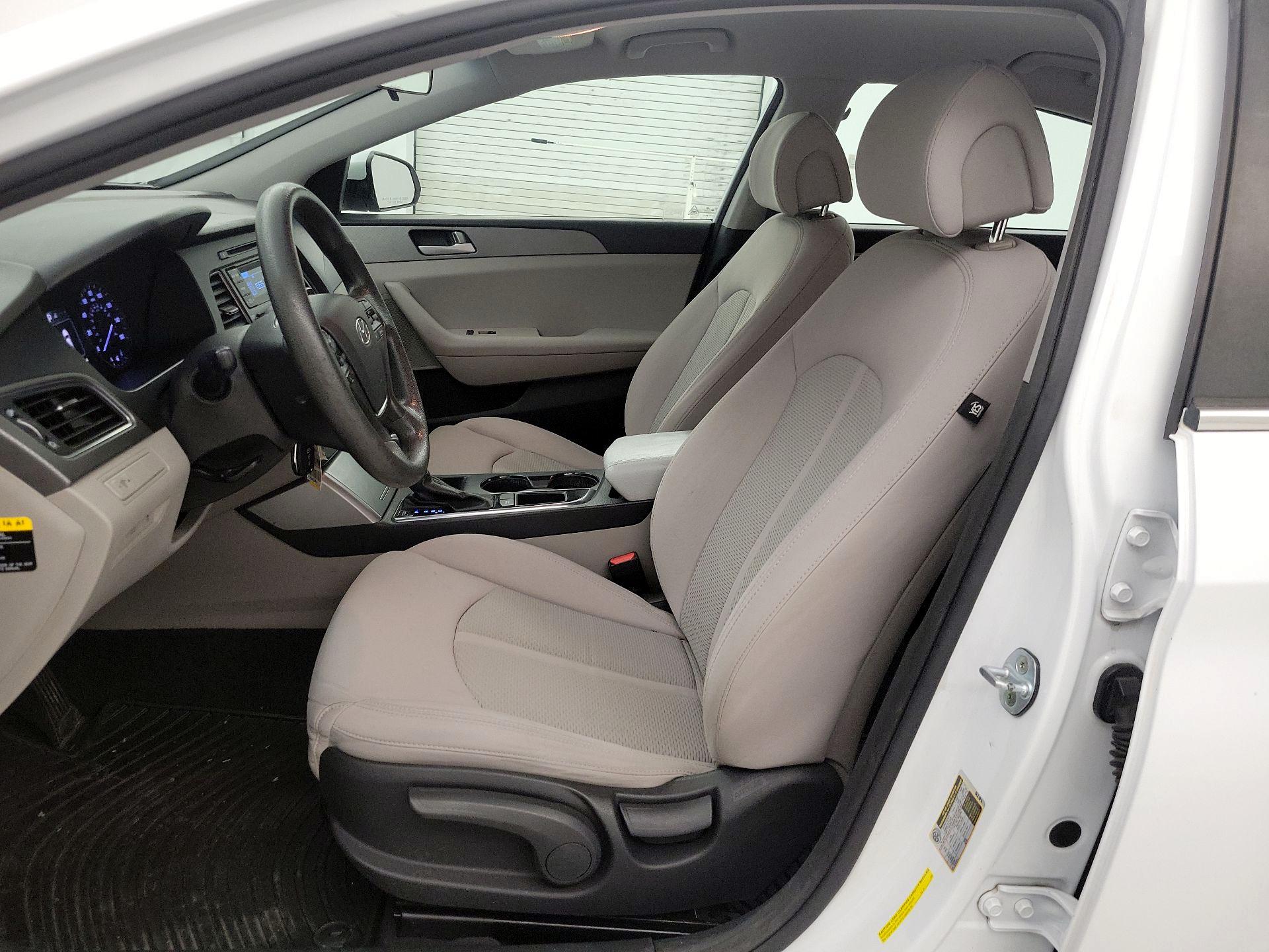 Thumbnail: 2015 Hyundai Sonata - 11