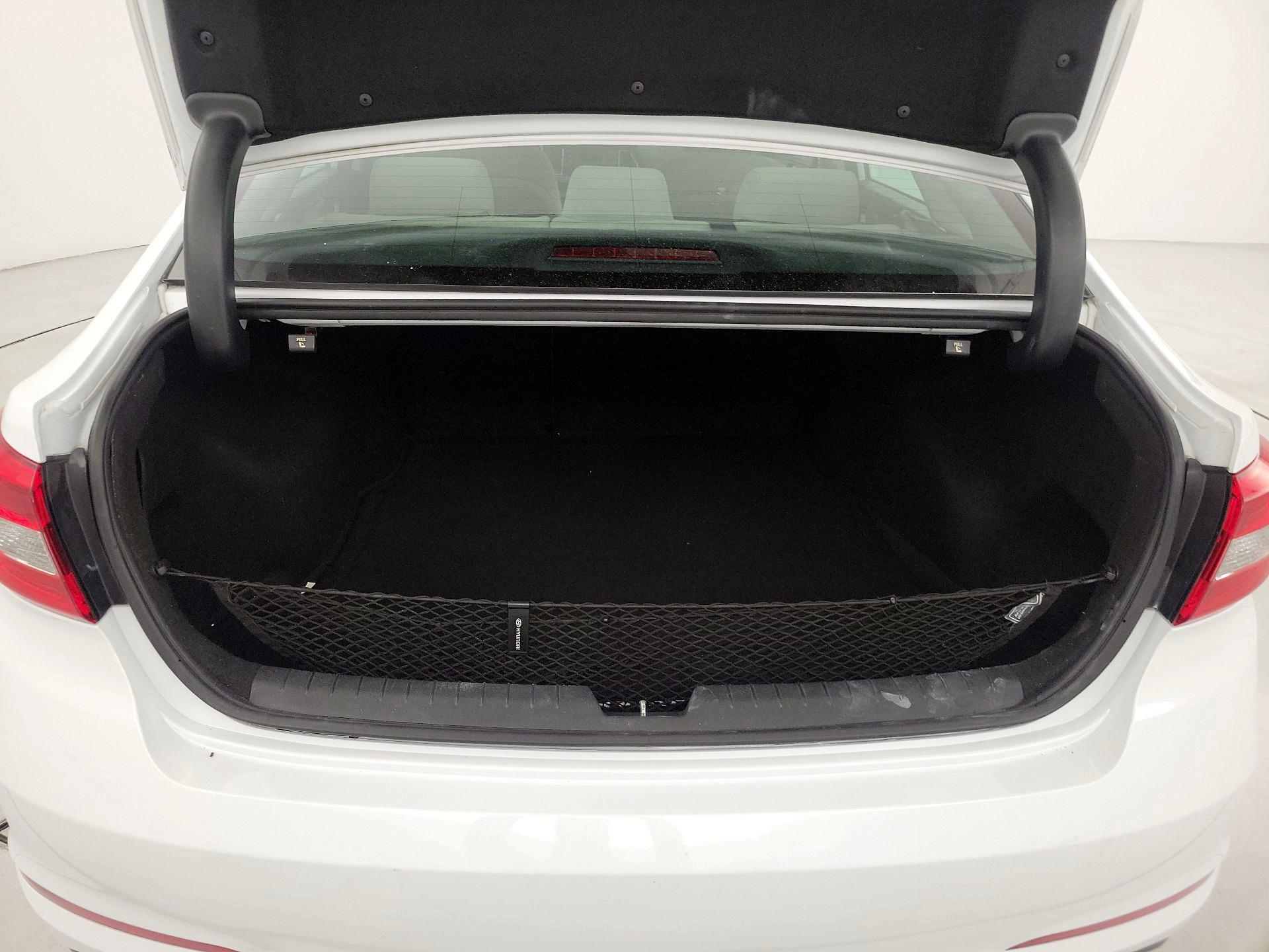Thumbnail: 2015 Hyundai Sonata - 18