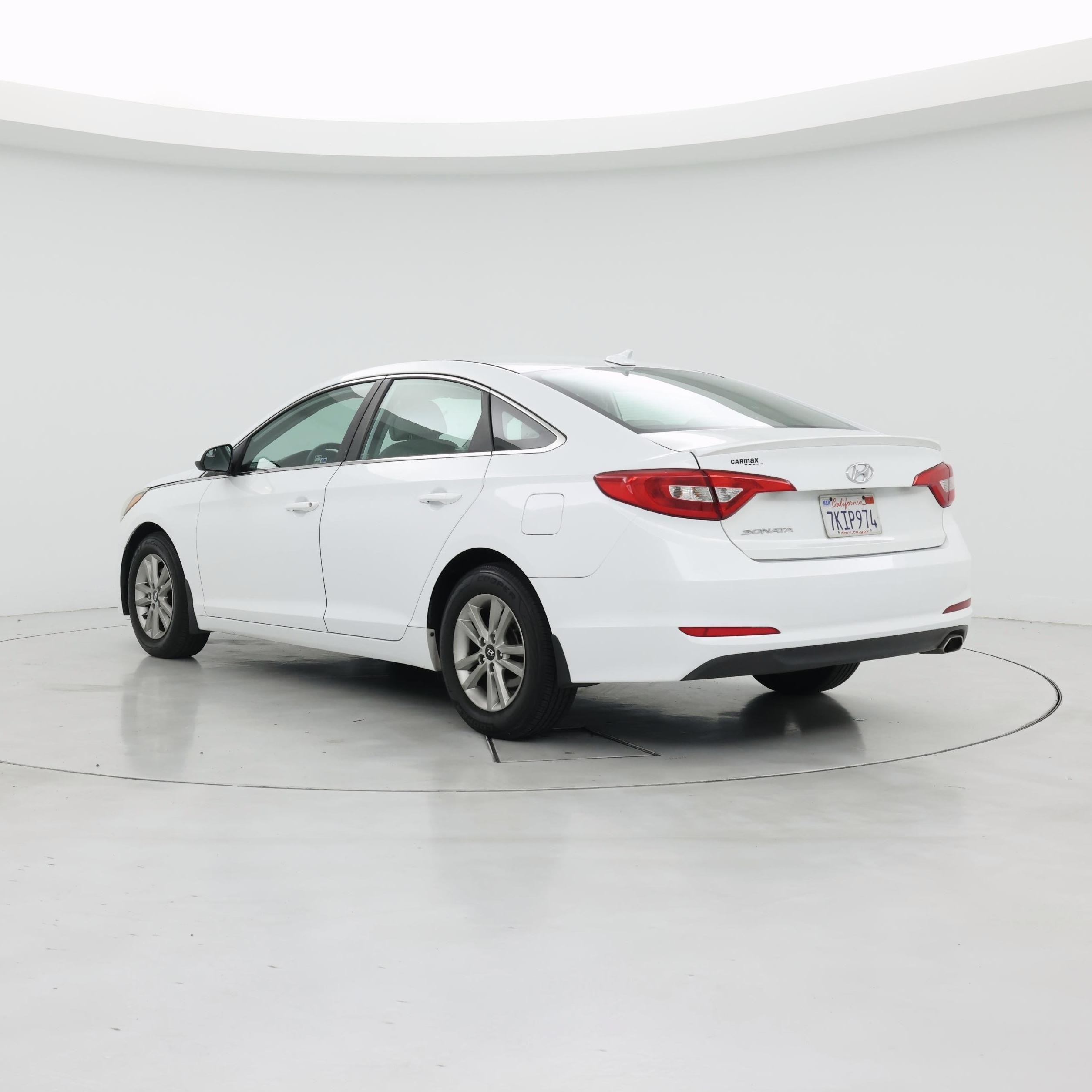 Thumbnail: 2015 Hyundai Sonata - 2
