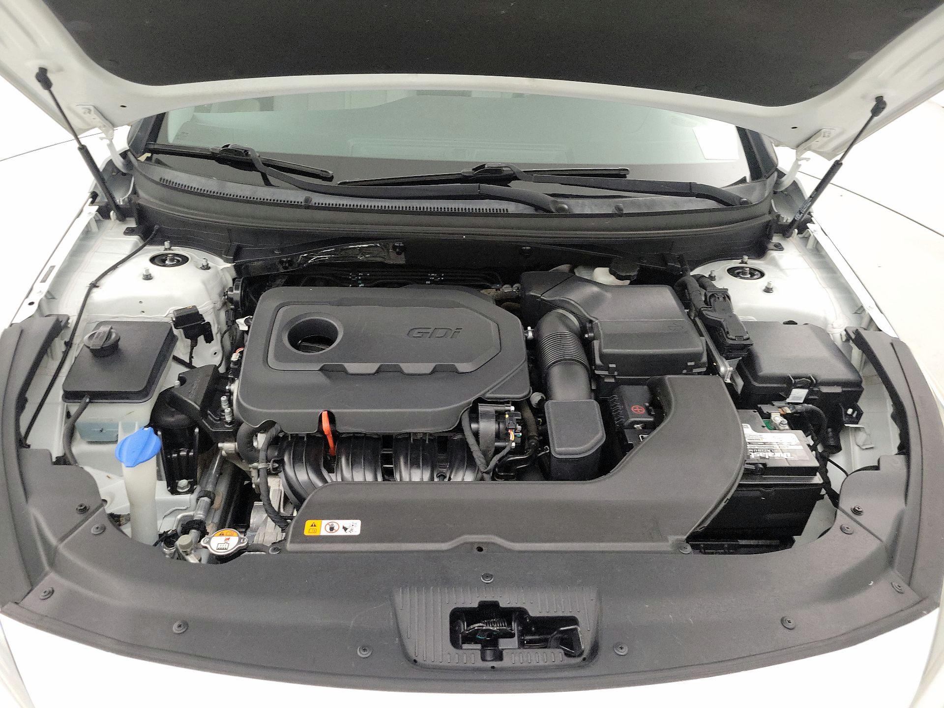 Thumbnail: 2015 Hyundai Sonata - 19