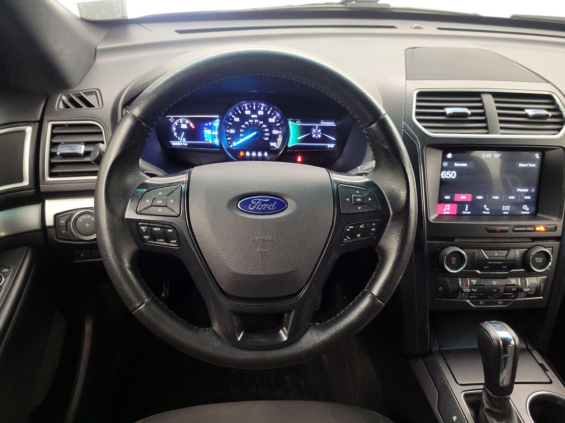Thumbnail: 2017 Ford Explorer - 10
