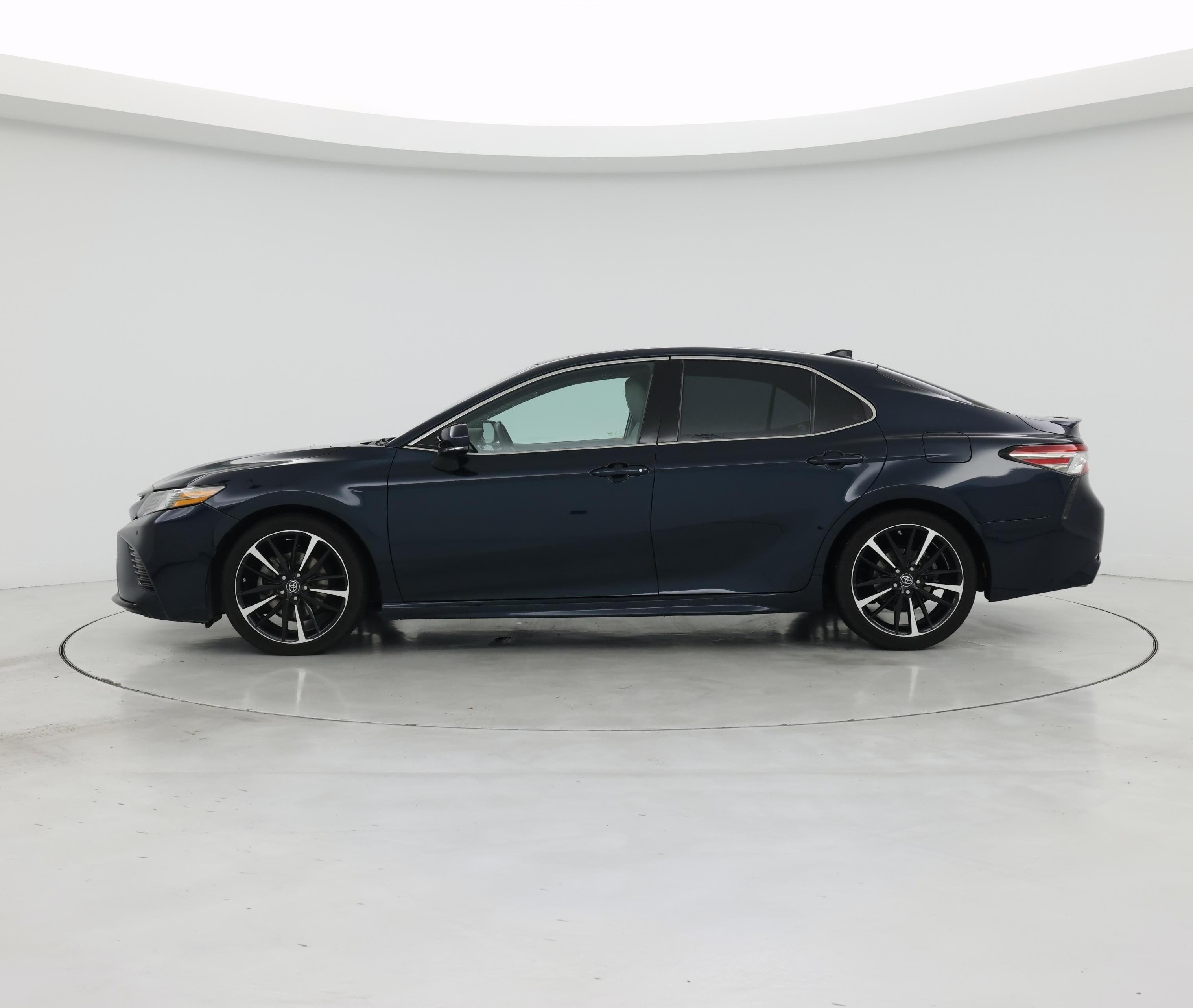 Thumbnail: 2018 Toyota Camry - 3