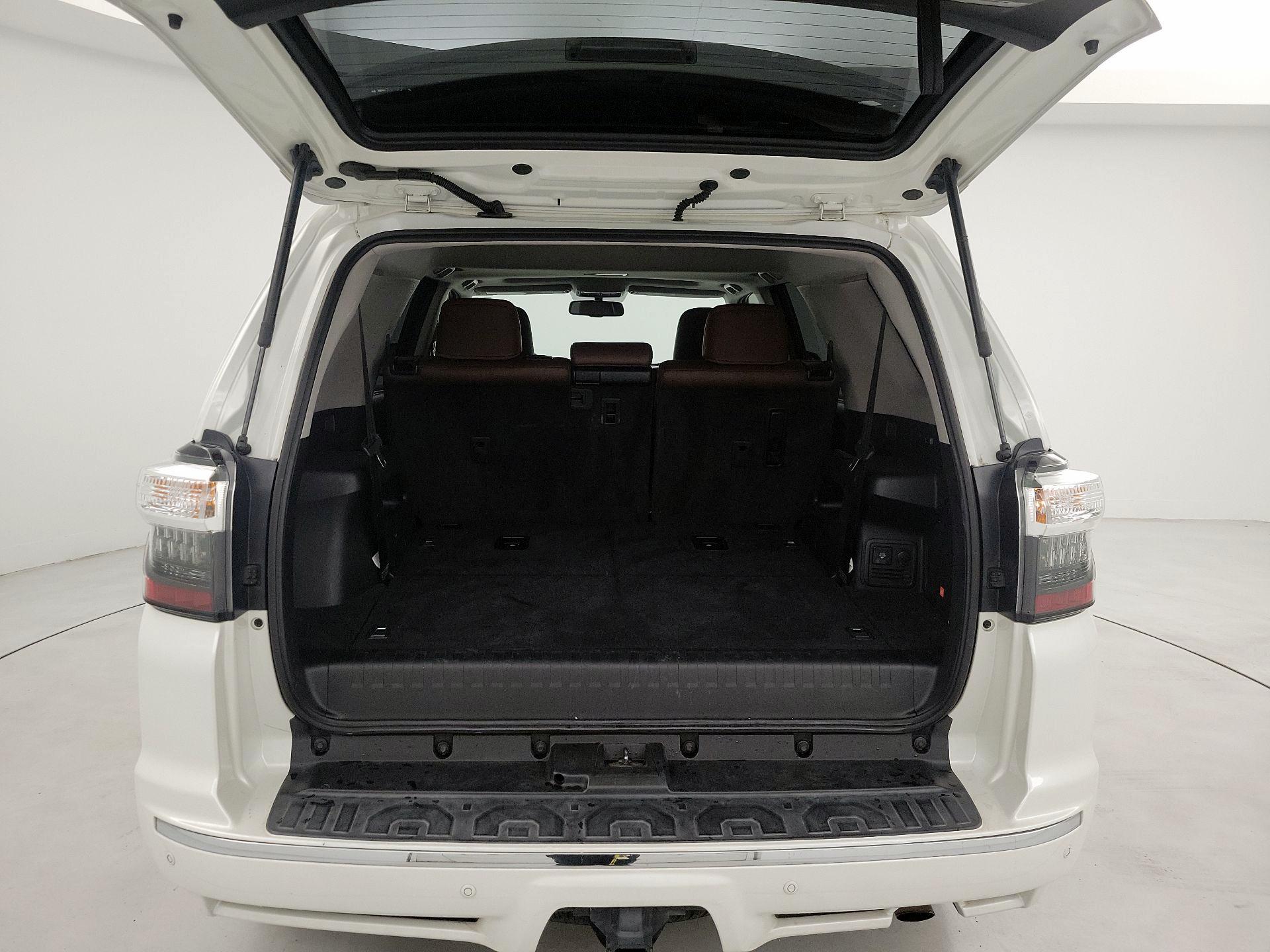 Thumbnail: 2015 Toyota 4Runner - 20