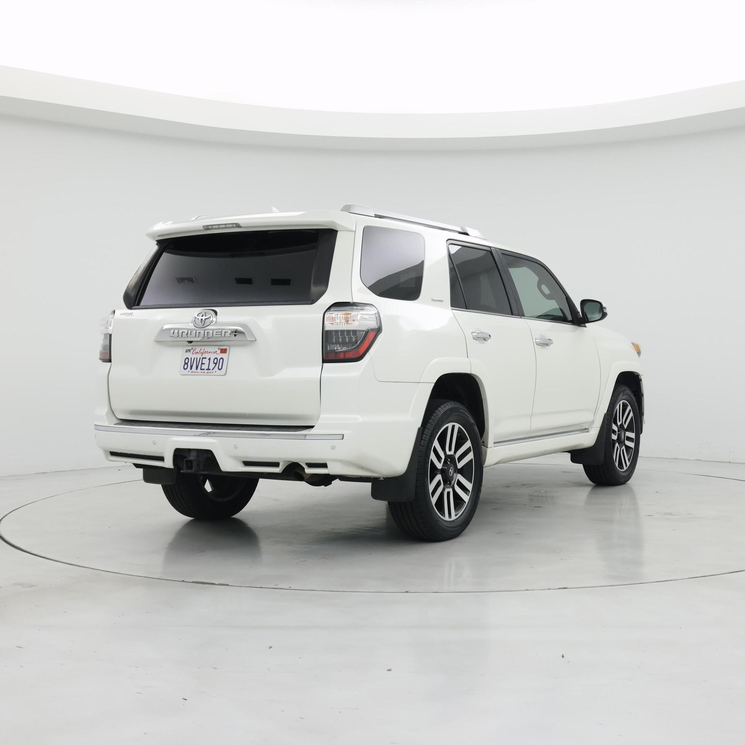 Thumbnail: 2015 Toyota 4Runner - 8