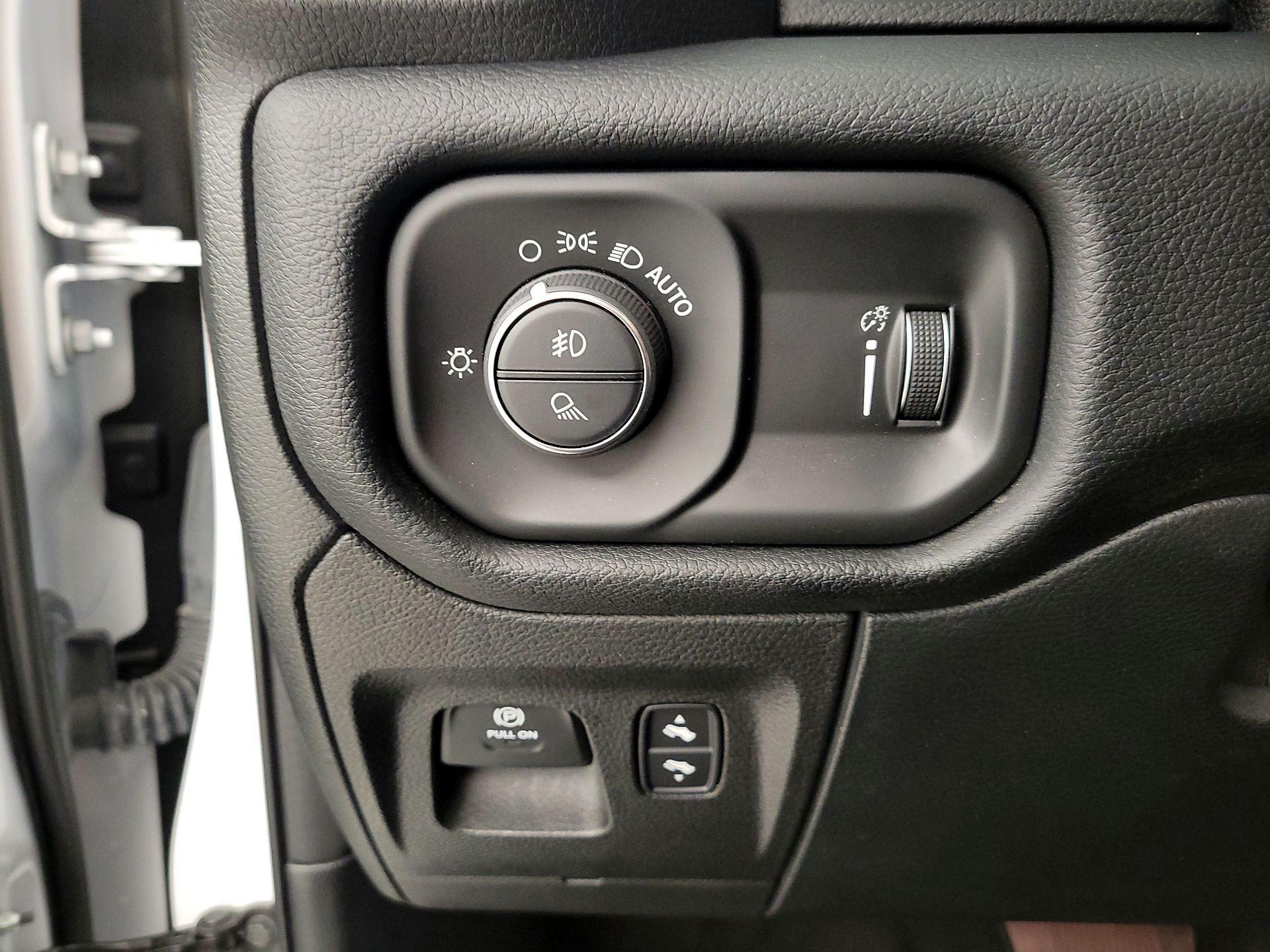 Thumbnail: 2021 RAM 1500 - 13