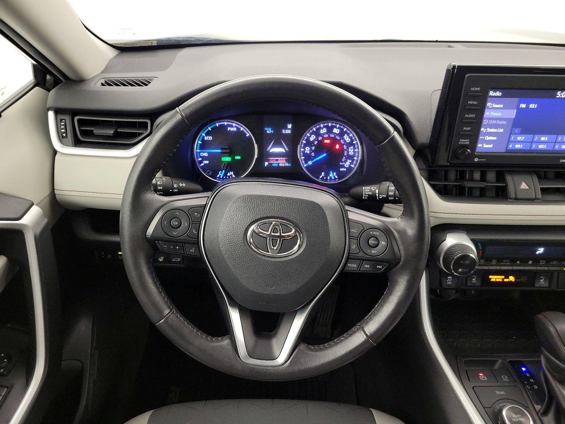 Thumbnail: 2021 Toyota RAV4 - 10