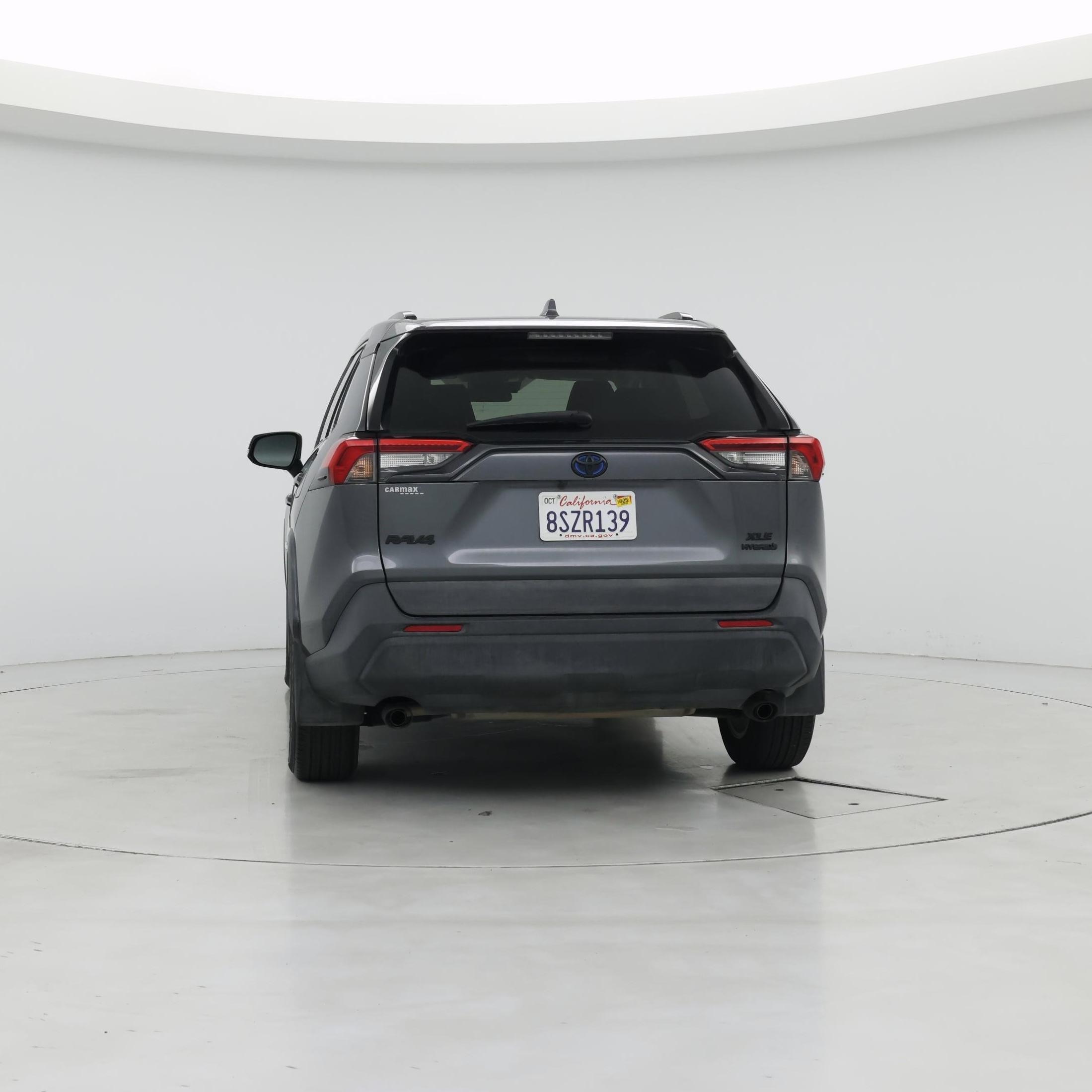 Thumbnail: 2021 Toyota RAV4 - 6