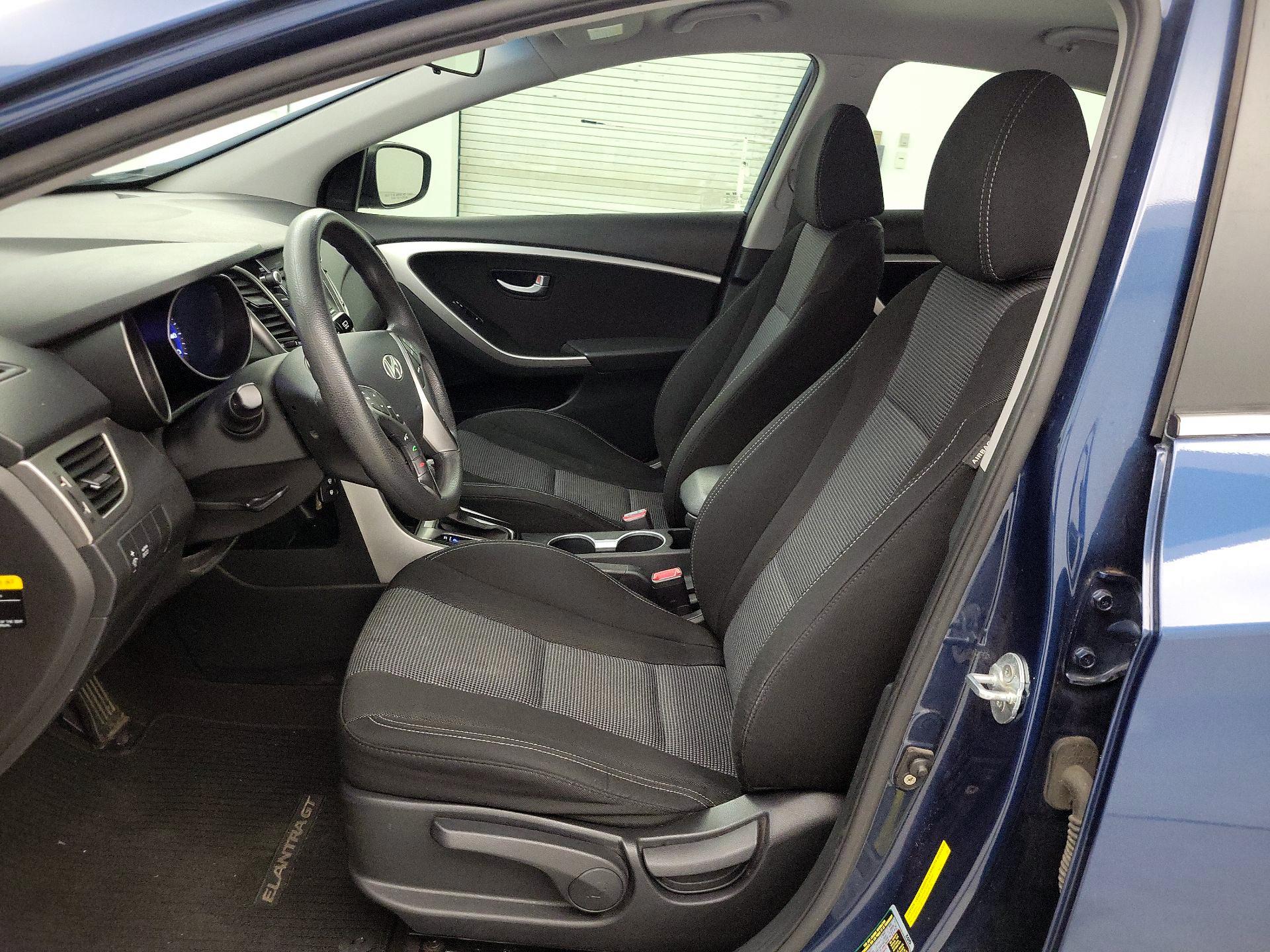 Thumbnail: 2015 Hyundai Elantra - 11