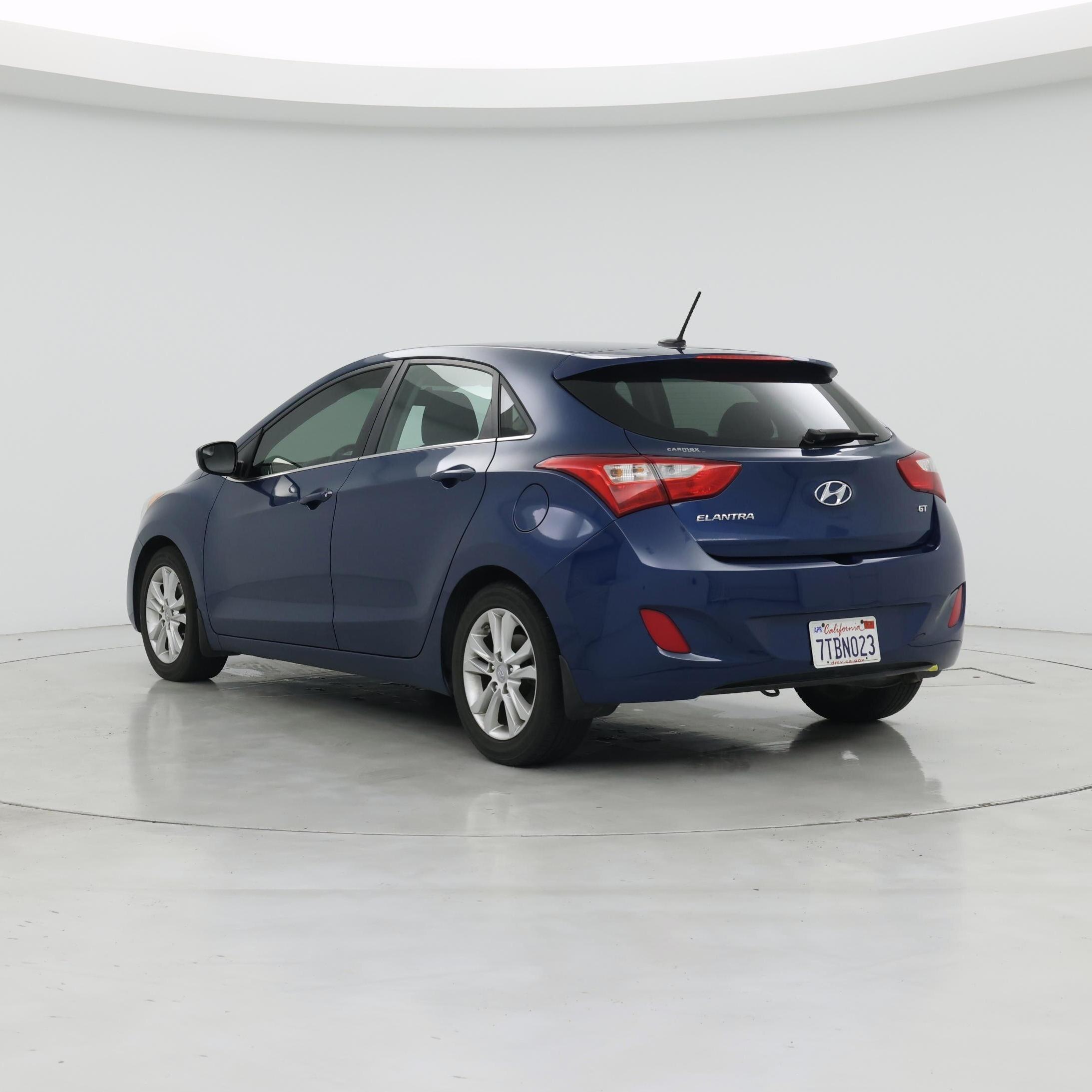 Thumbnail: 2015 Hyundai Elantra - 2