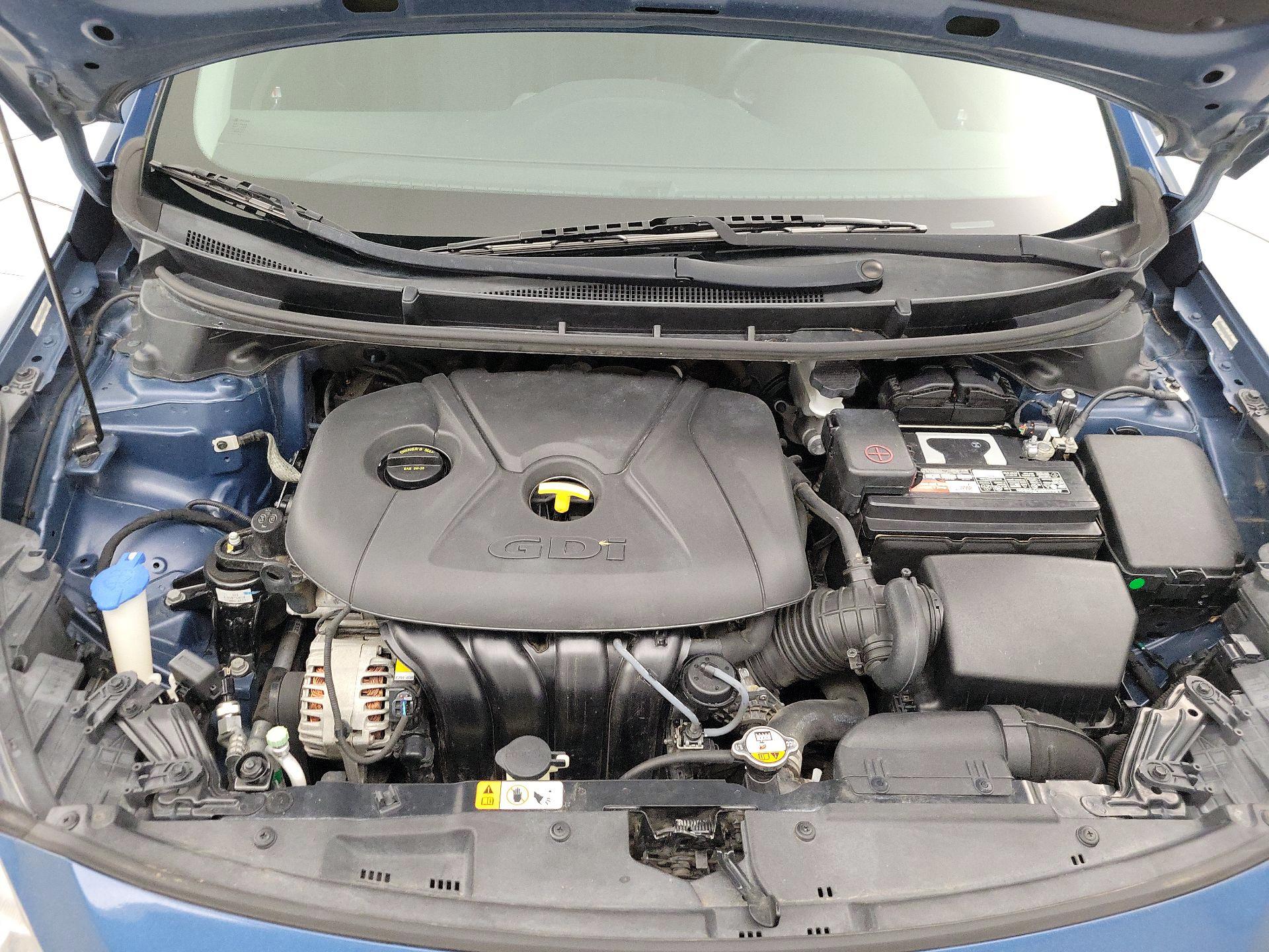 Thumbnail: 2015 Hyundai Elantra - 19