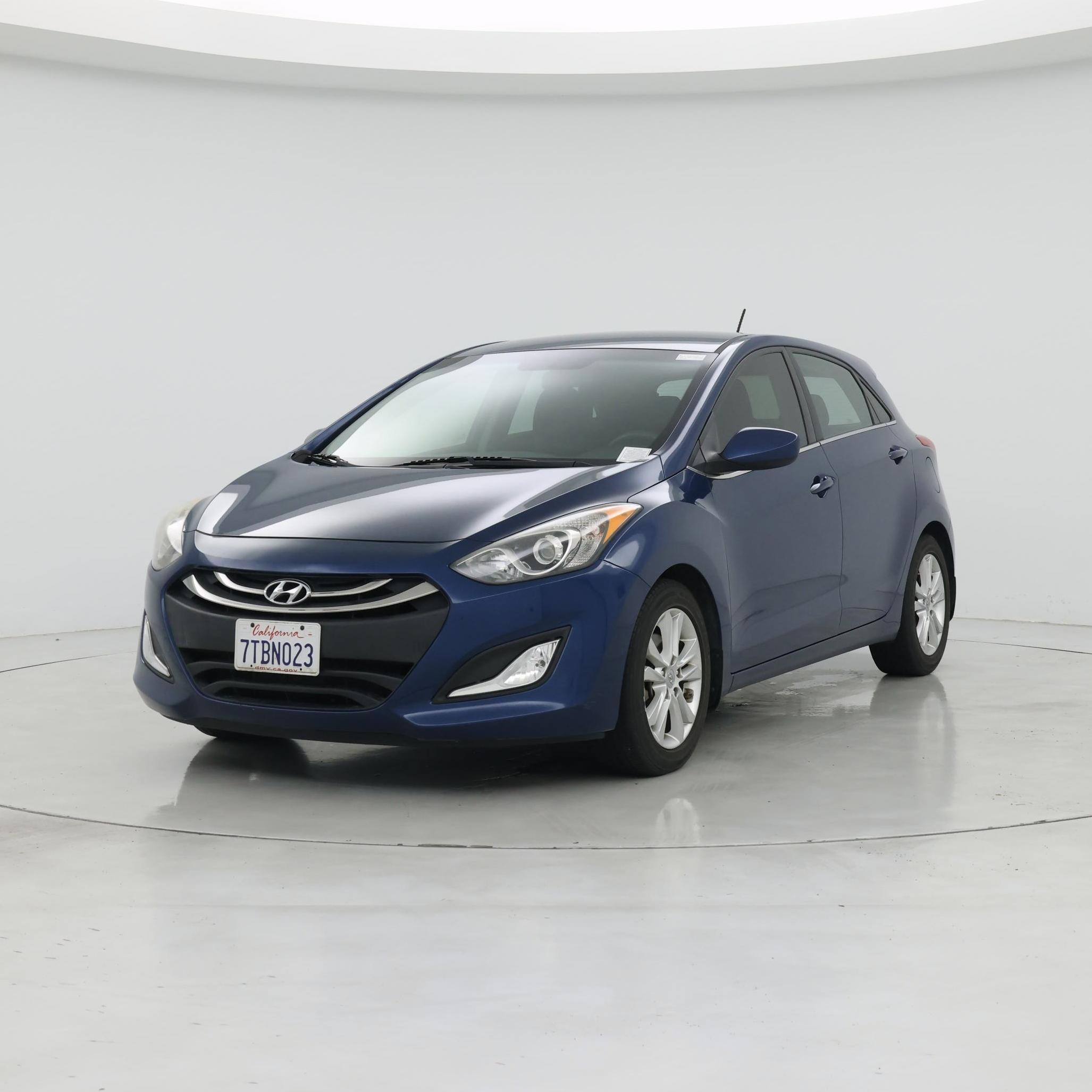 Thumbnail: 2015 Hyundai Elantra - 4