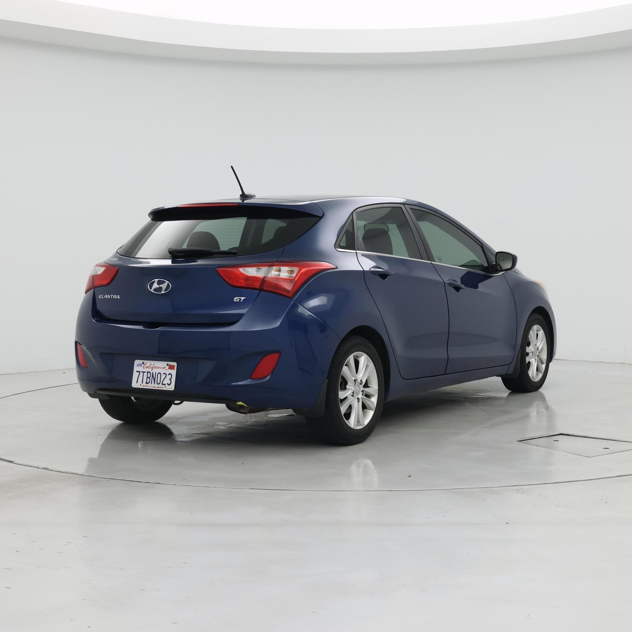 Thumbnail: 2015 Hyundai Elantra - 8