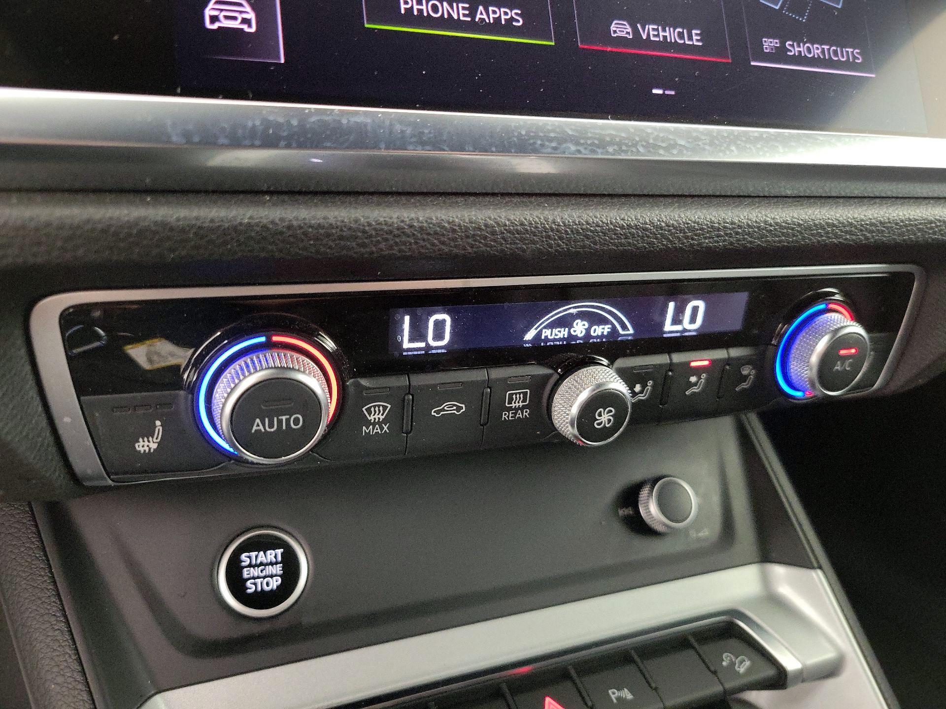 Thumbnail: 2021 Audi Q3 - 15
