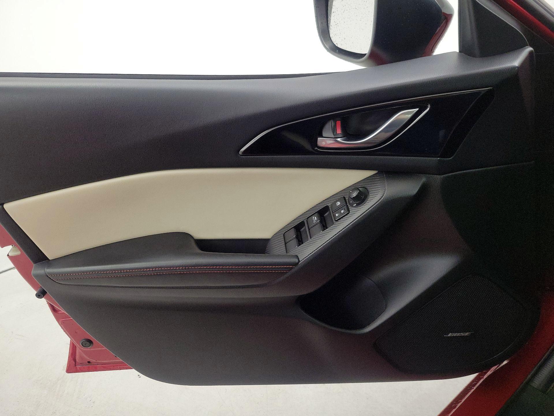 Thumbnail: 2015 Mazda Mazda3 - 12