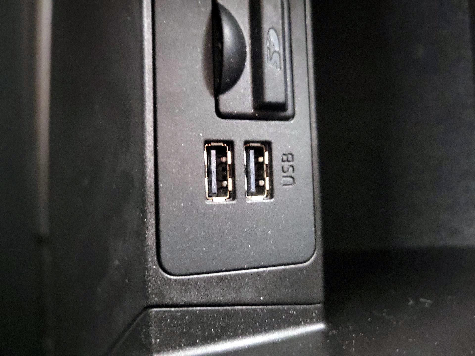 Thumbnail: 2015 Mazda Mazda3 - 19