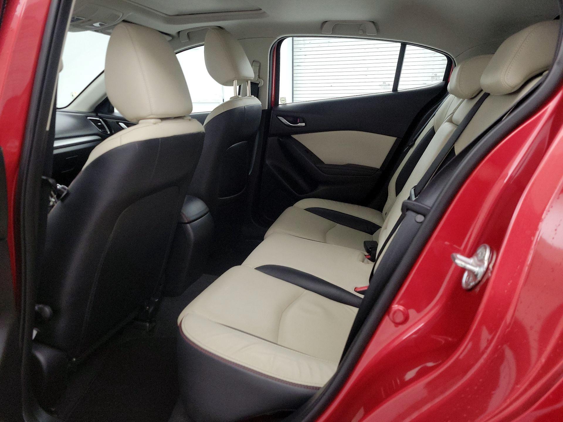 Thumbnail: 2015 Mazda Mazda3 - 20