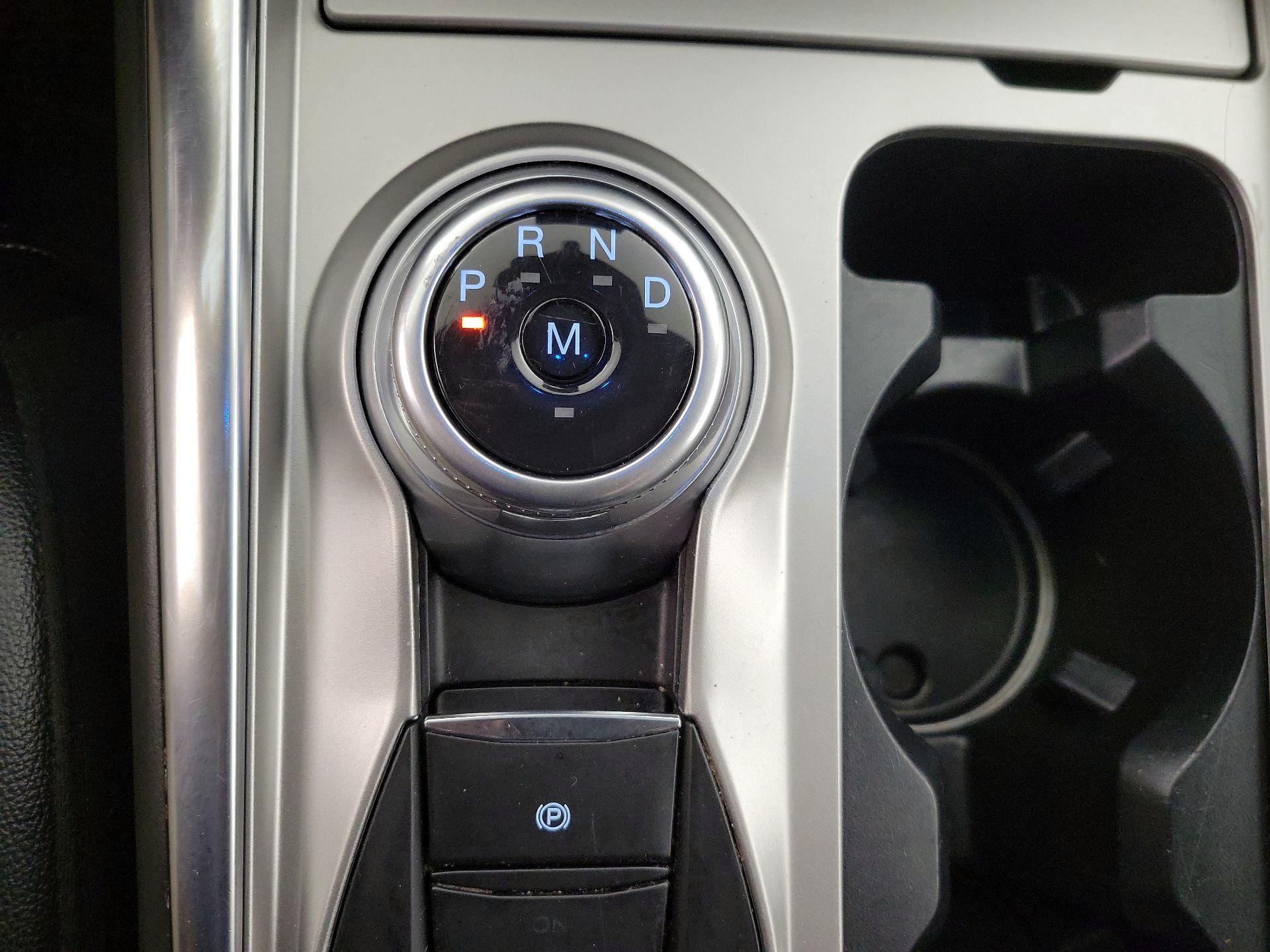 Thumbnail: 2020 Ford Explorer - 16